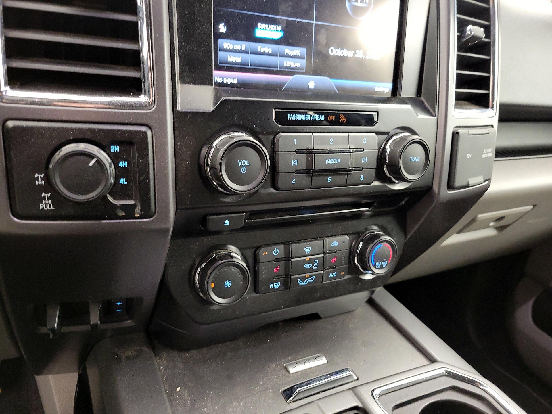 Thumbnail: 2015 Ford F-150 - 16