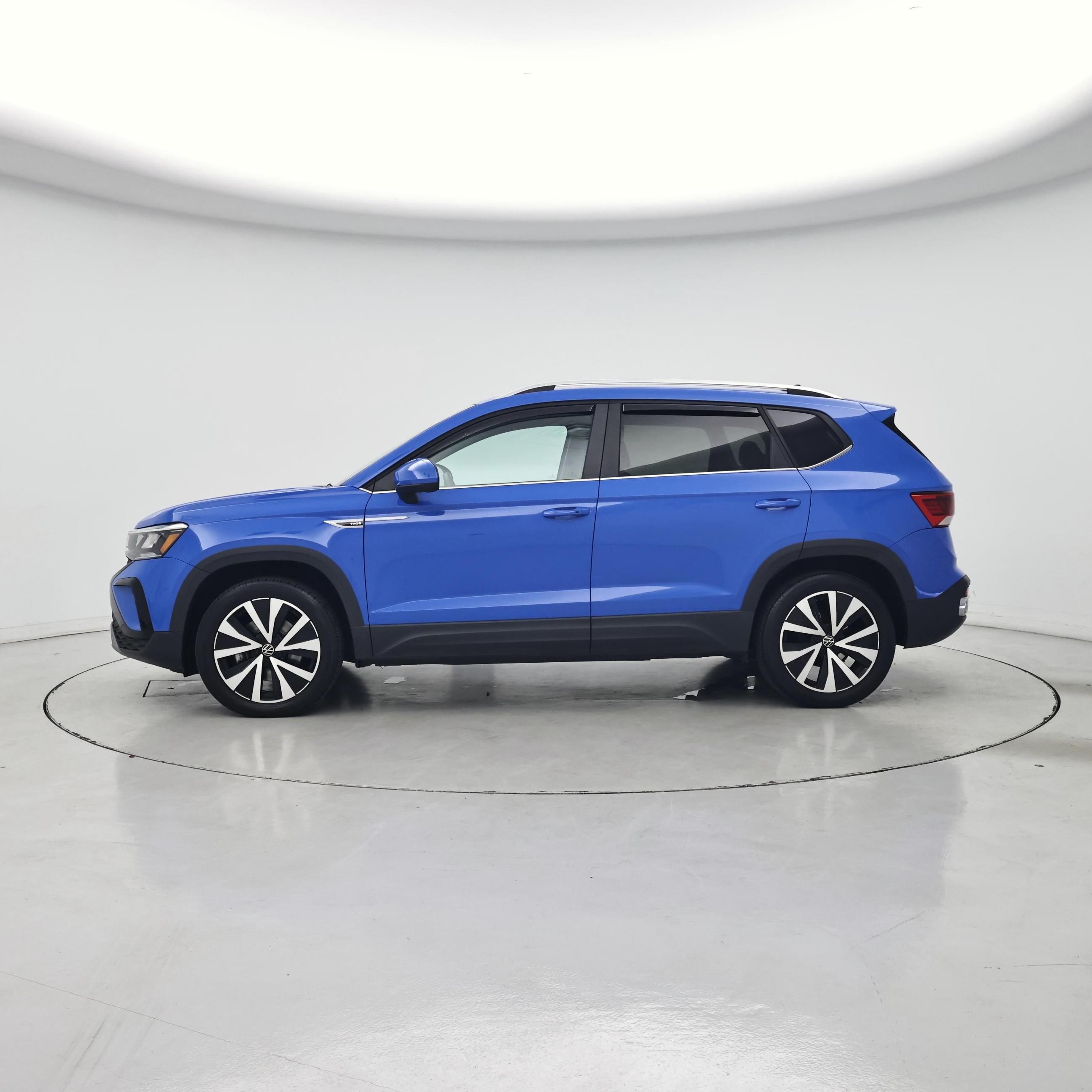 Thumbnail: 2022 Volkswagen Taos - 3