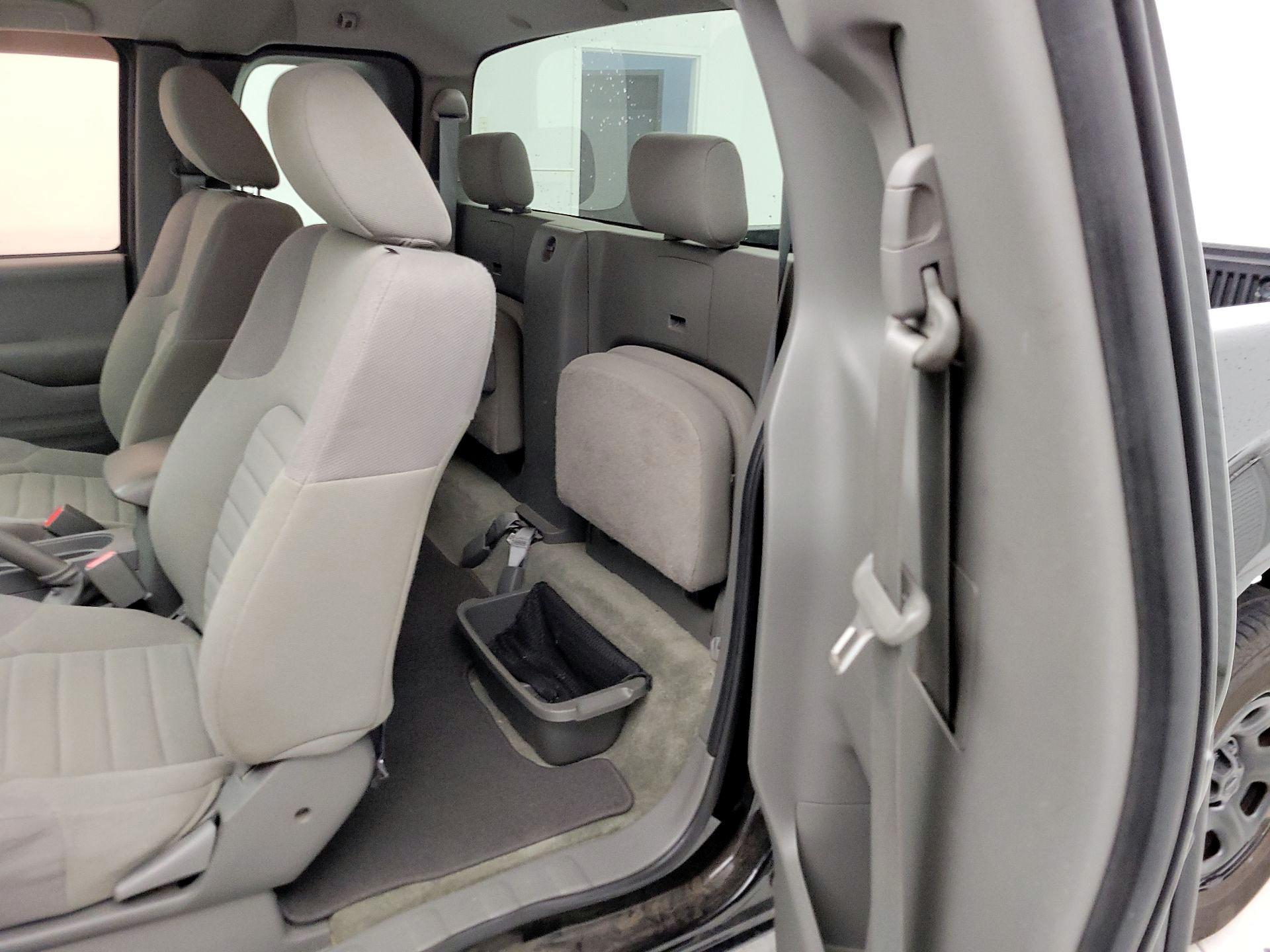 Thumbnail: 2017 Nissan Frontier - 18