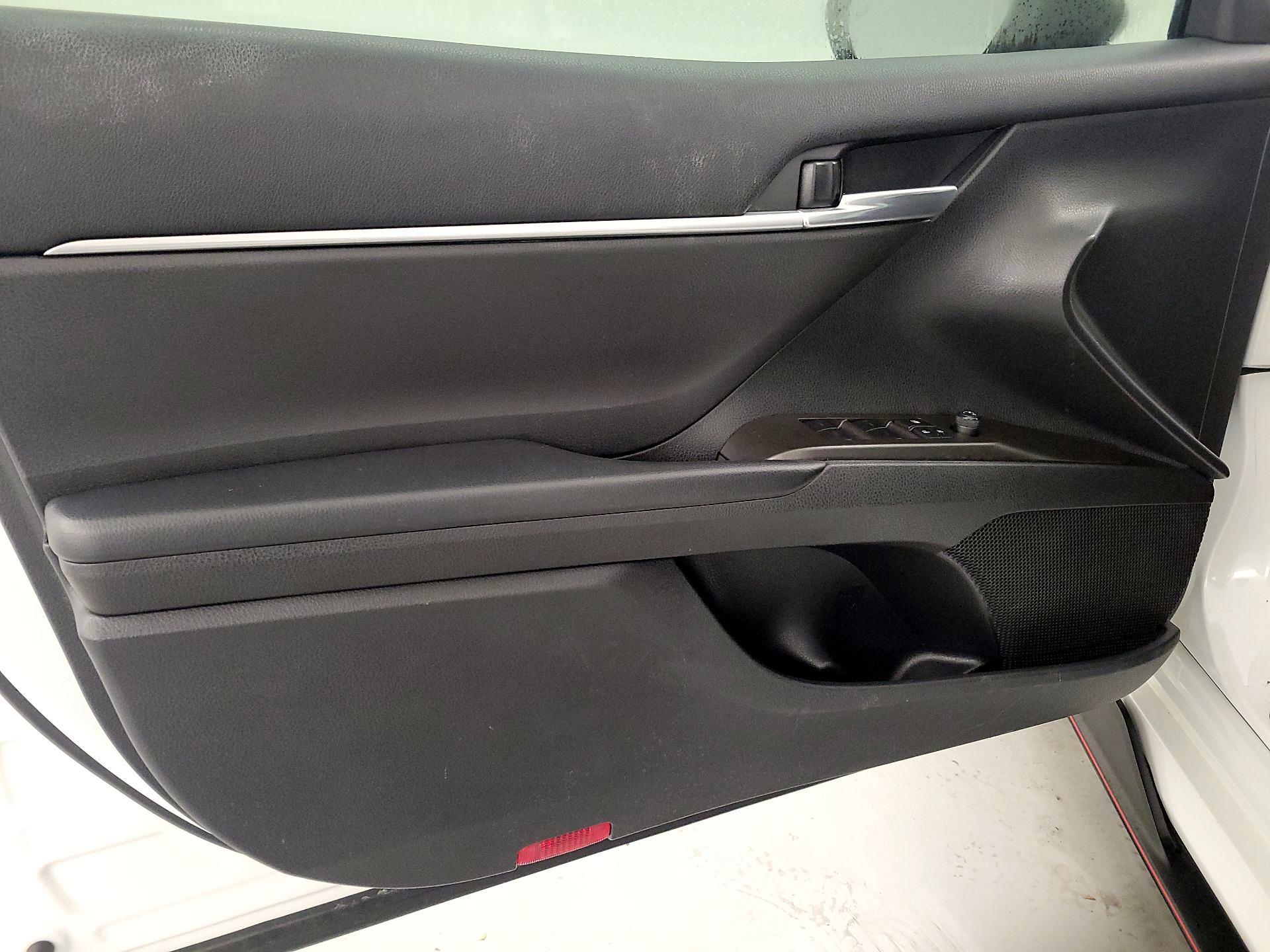 Thumbnail: 2023 Toyota Camry - 12