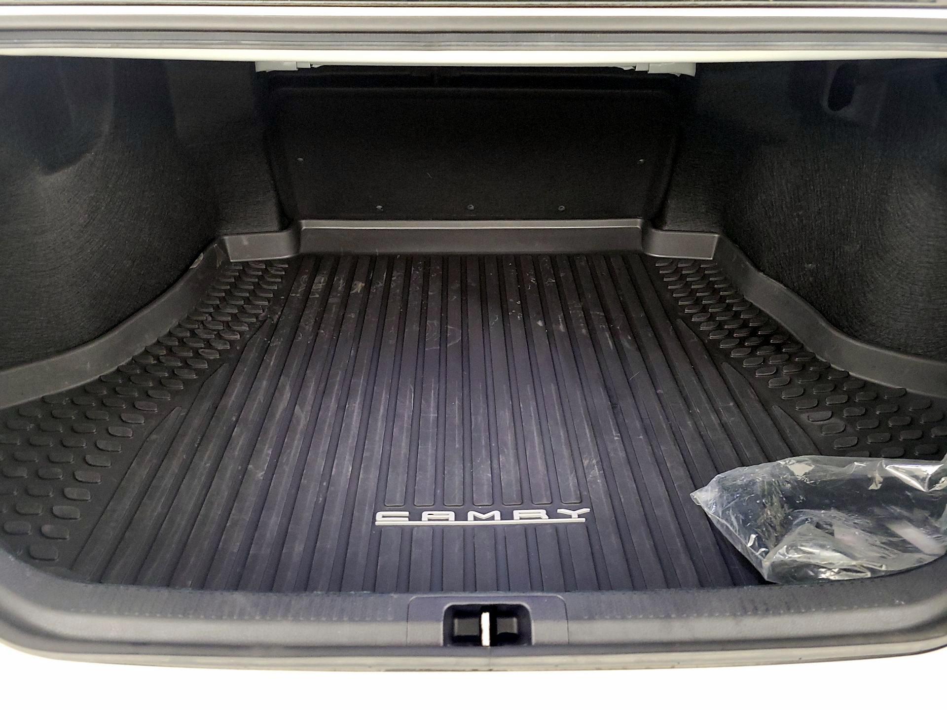 Thumbnail: 2023 Toyota Camry - 20