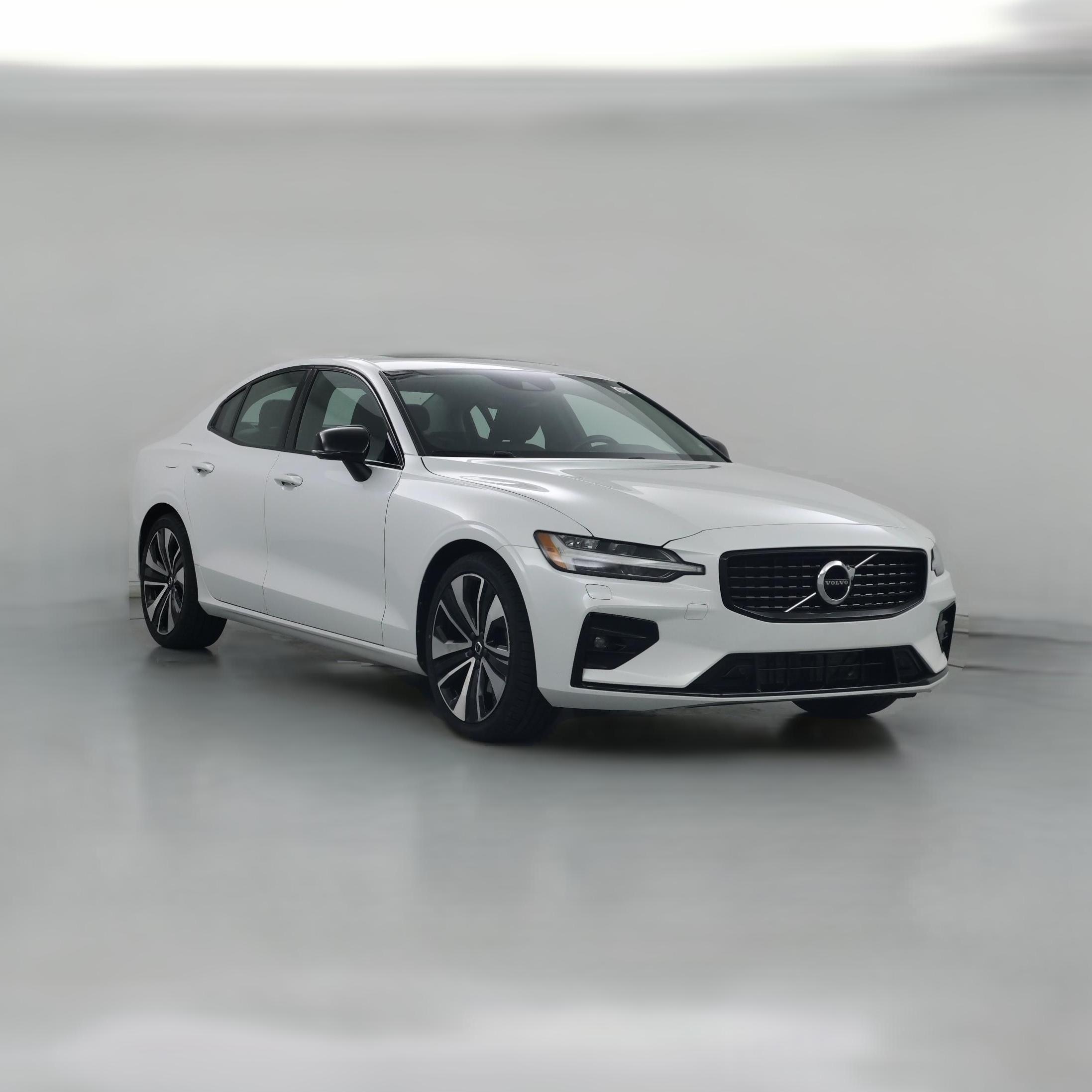 Thumbnail: 2022 Volvo S60 - 1