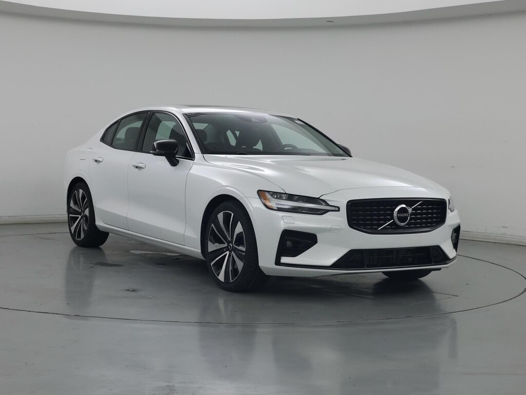 Volvo S60 B5 Momentum AWD