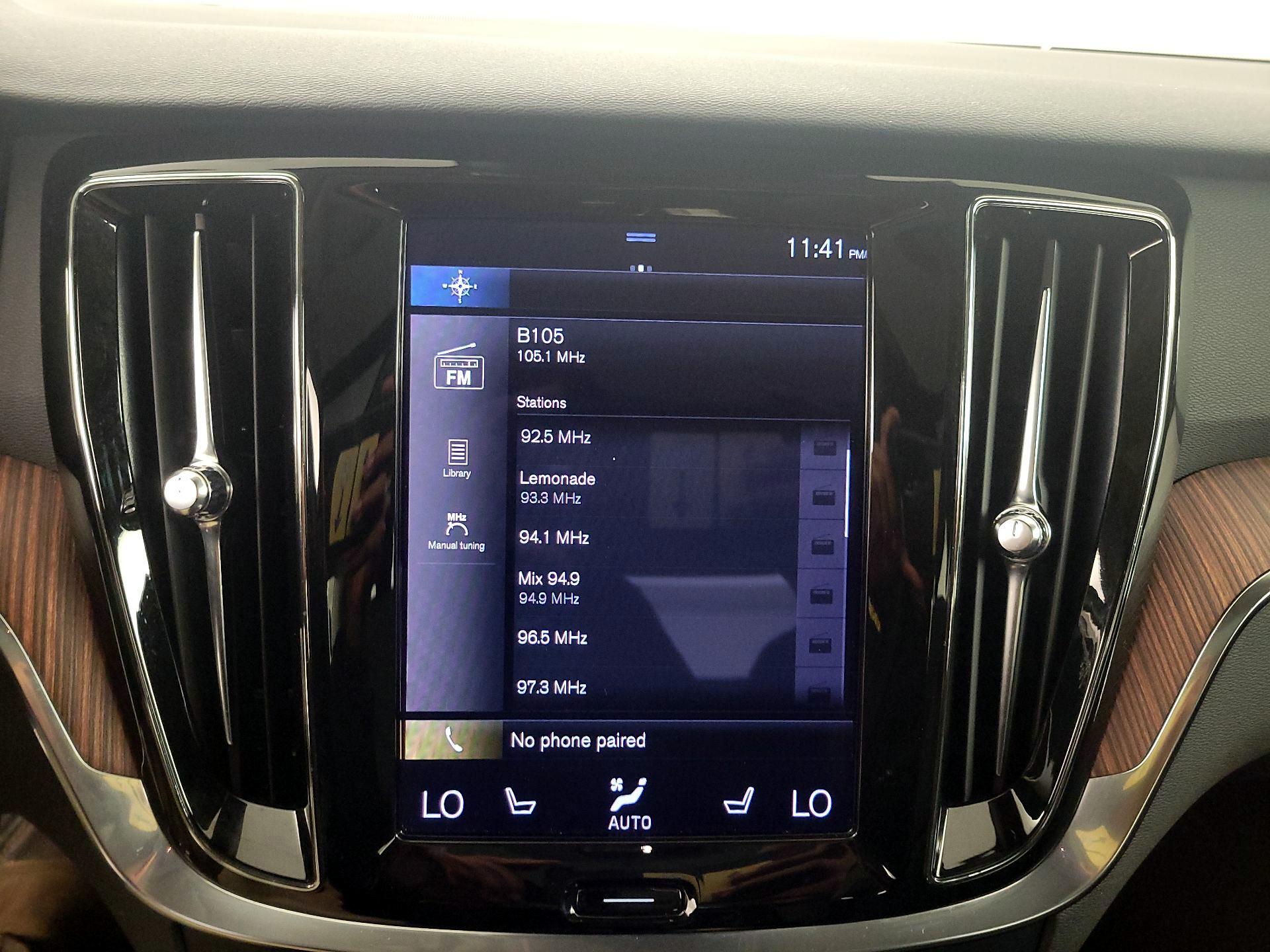 Thumbnail: 2022 Volvo S60 - 15