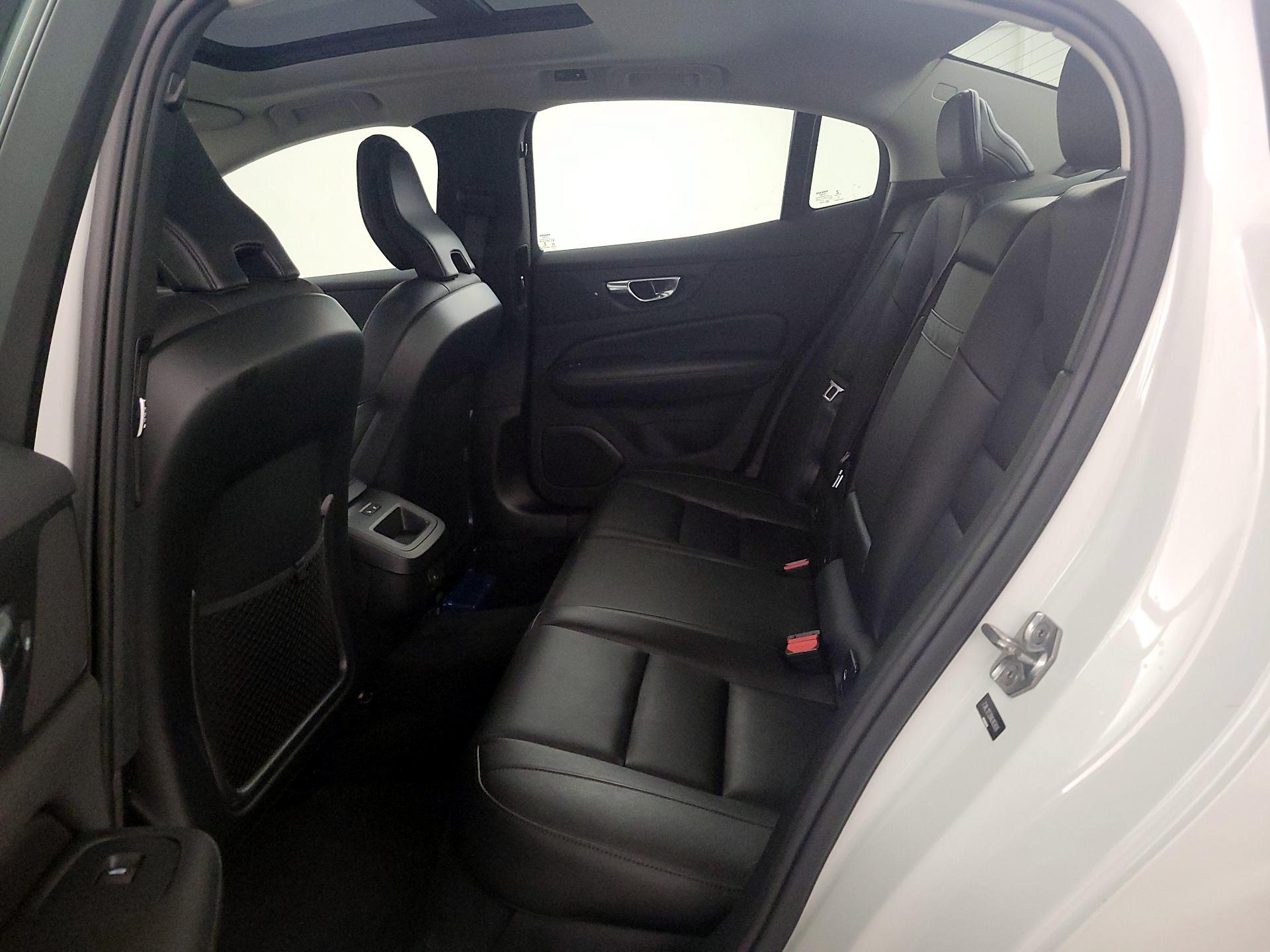 Thumbnail: 2022 Volvo S60 - 20