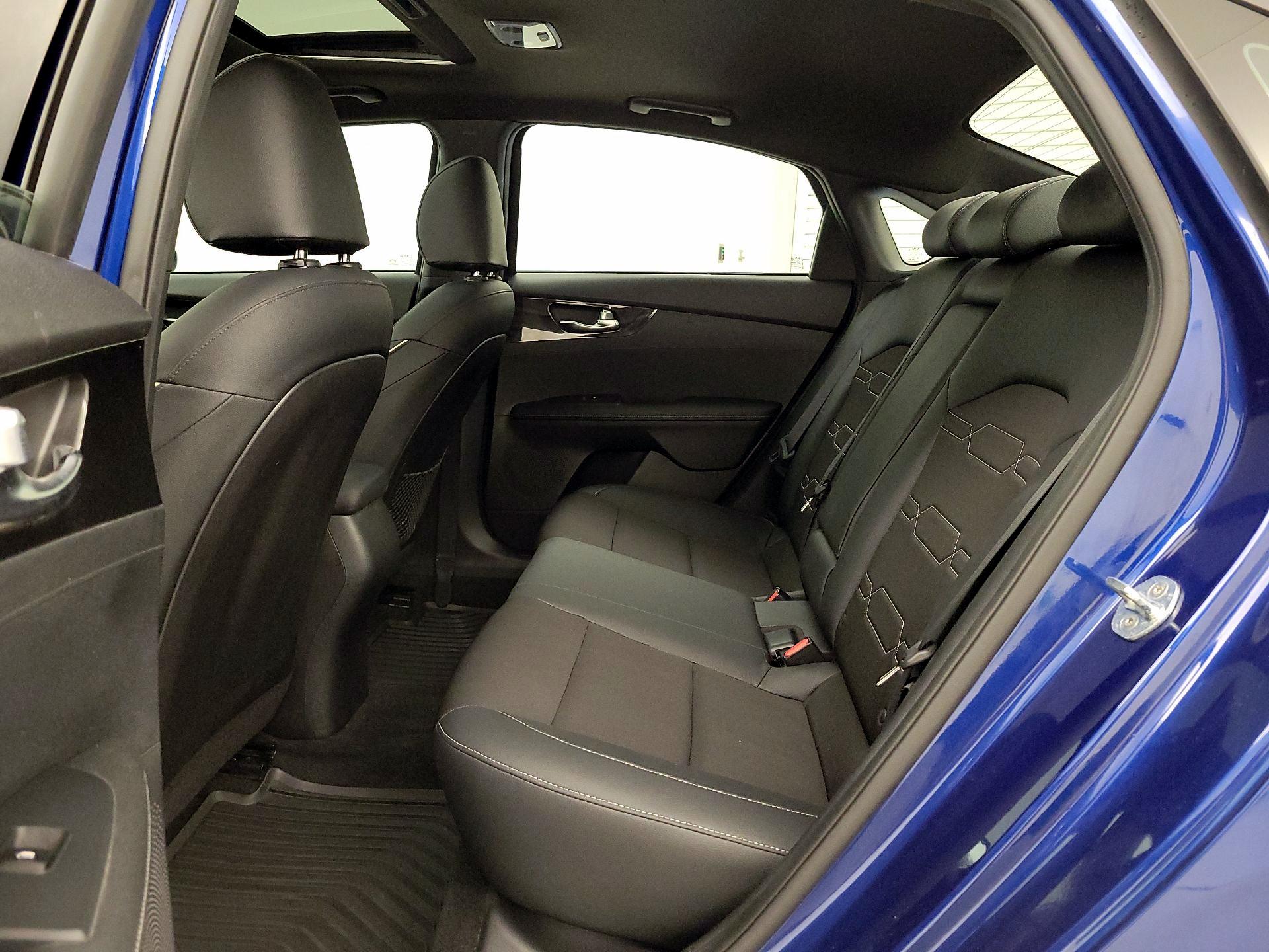 Thumbnail: 2021 Kia Forte - 20