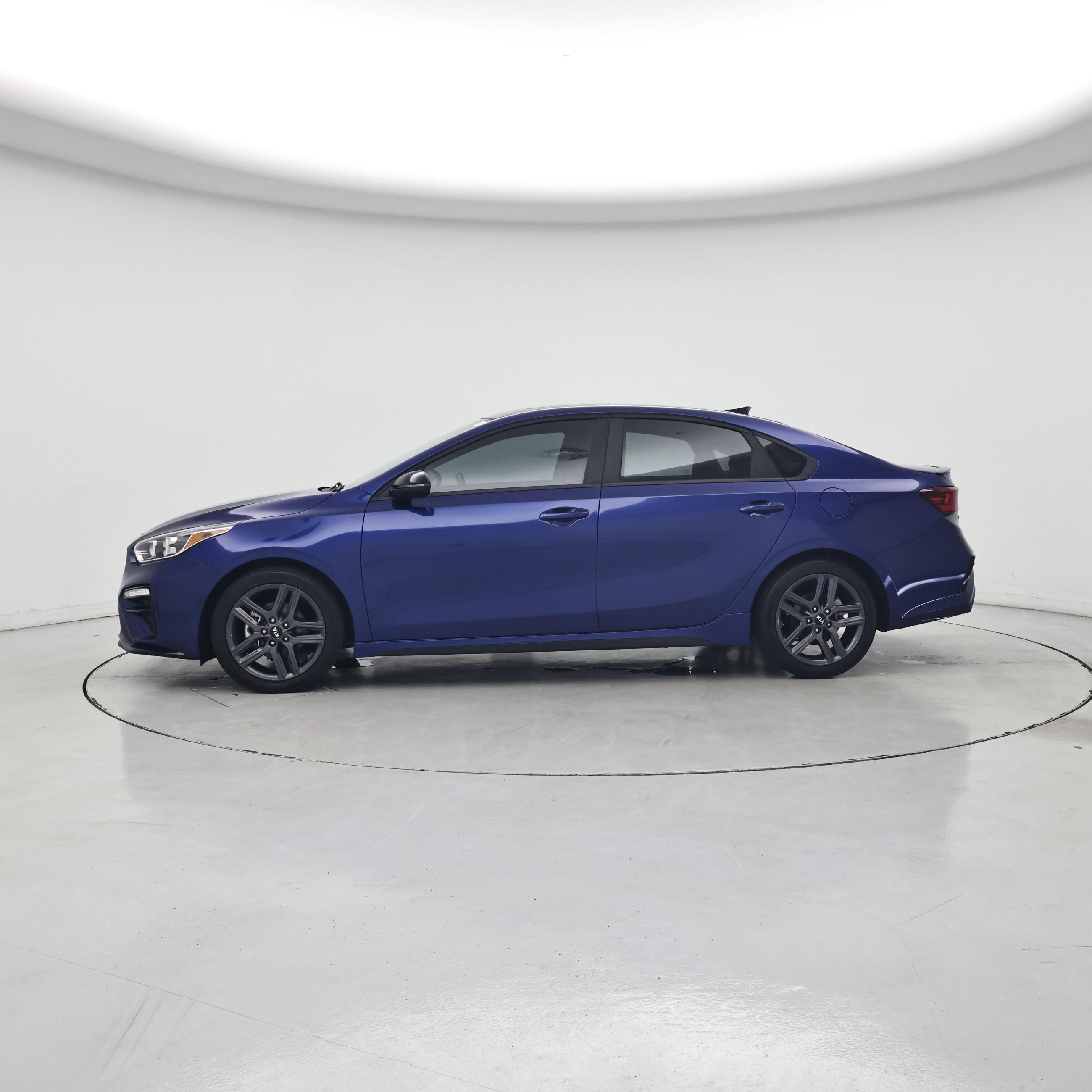 Thumbnail: 2021 Kia Forte - 3