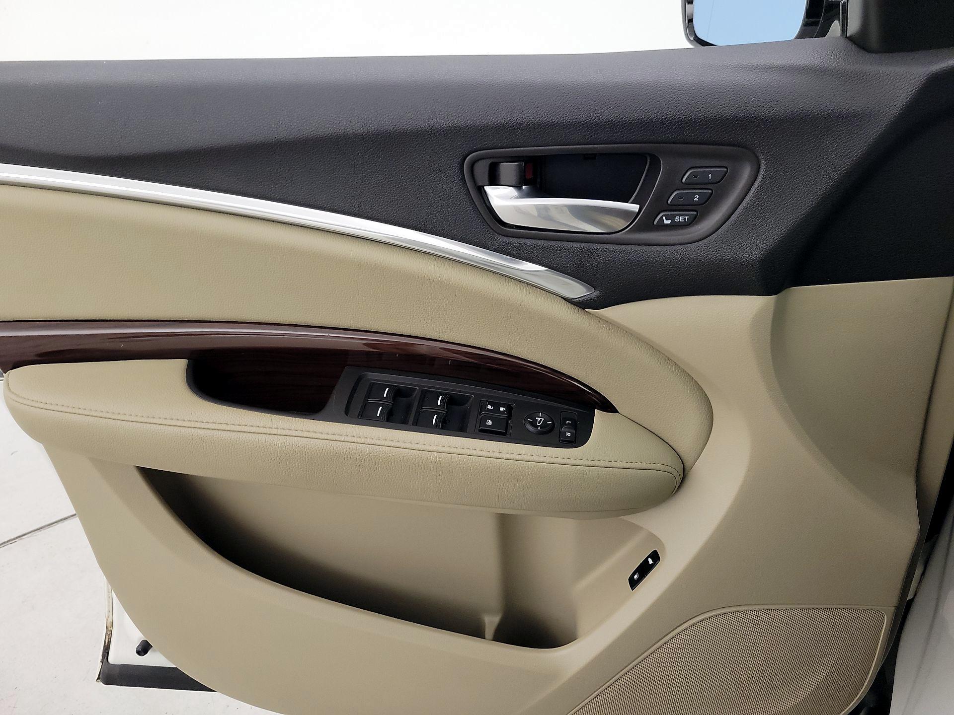 Thumbnail: 2016 Acura MDX - 12