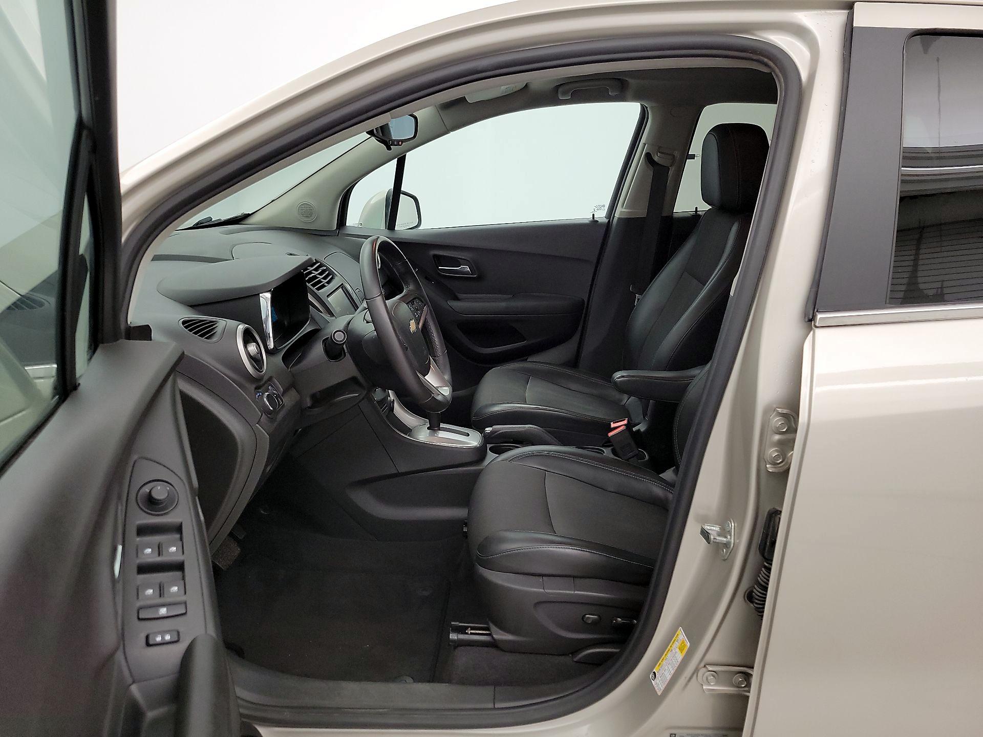 Thumbnail: 2016 Chevrolet Trax - 11