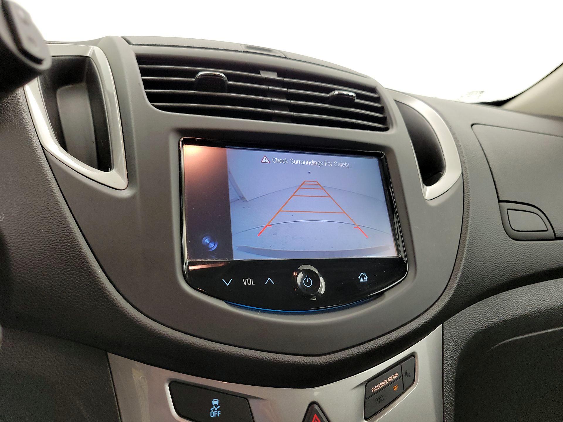 Thumbnail: 2016 Chevrolet Trax - 14