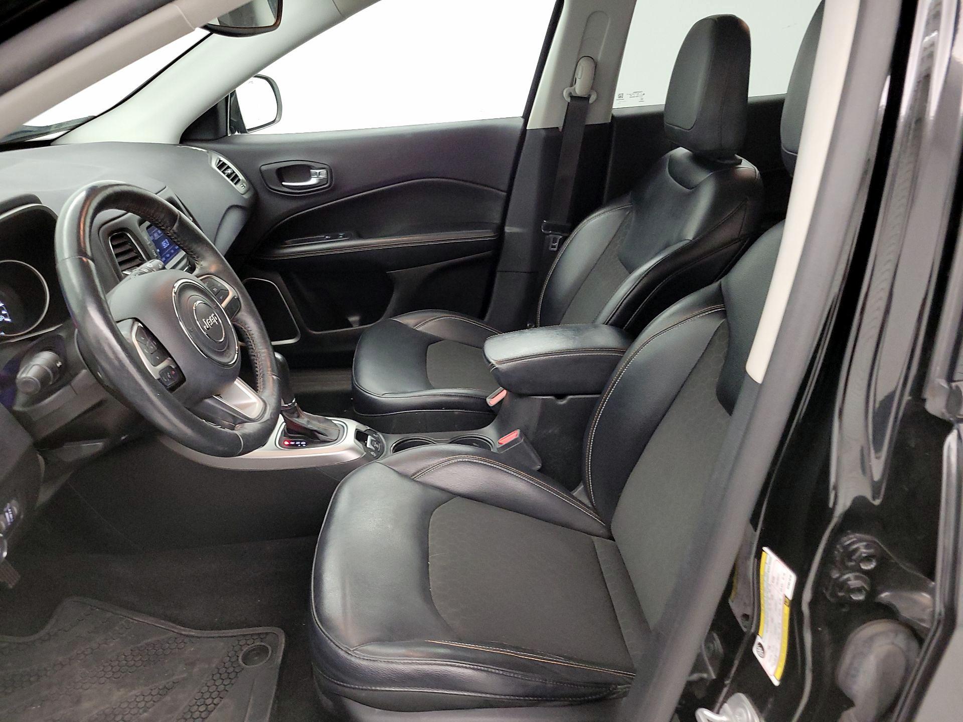 Thumbnail: 2017 Jeep Compass - 11