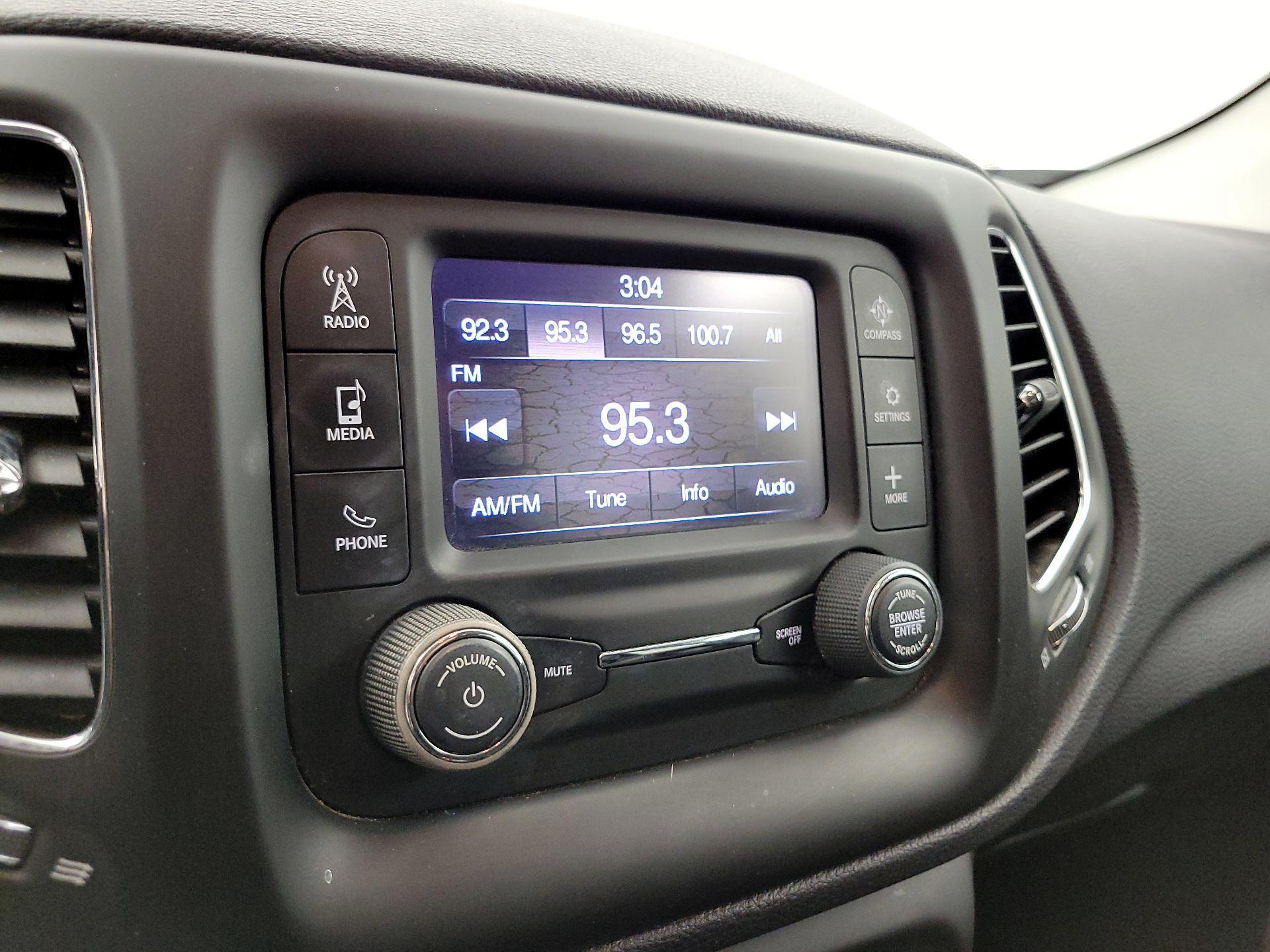 Thumbnail: 2017 Jeep Compass - 15