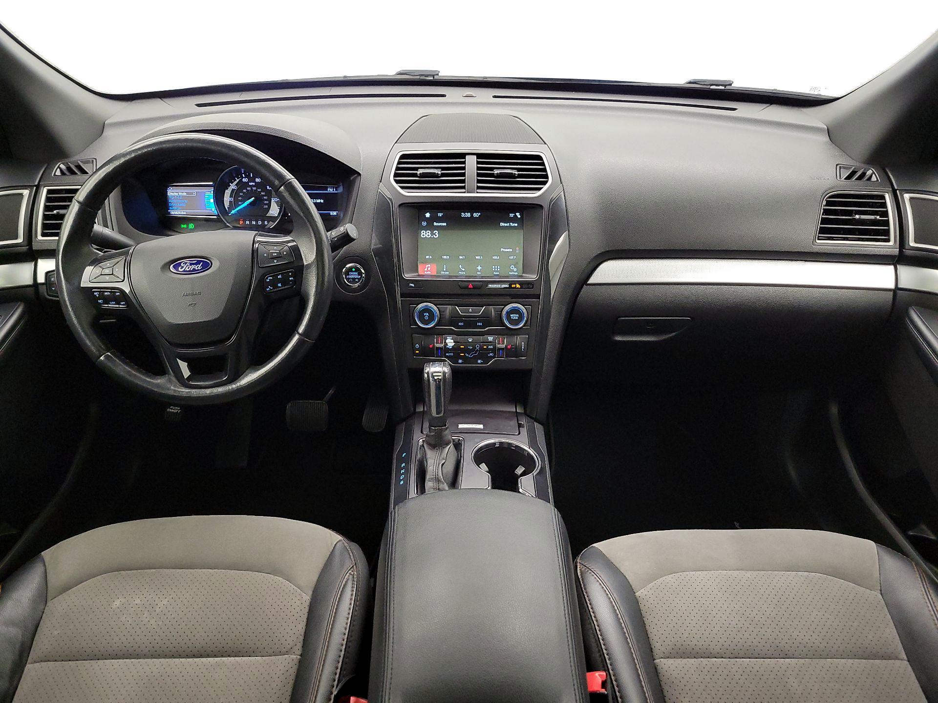 Thumbnail: 2017 Ford Explorer - 9