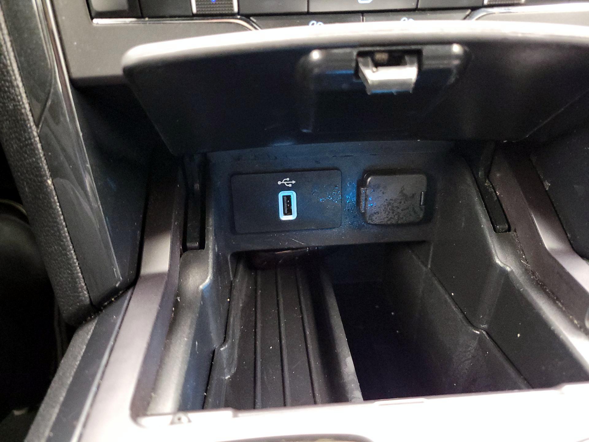 Thumbnail: 2017 Ford Explorer - 19