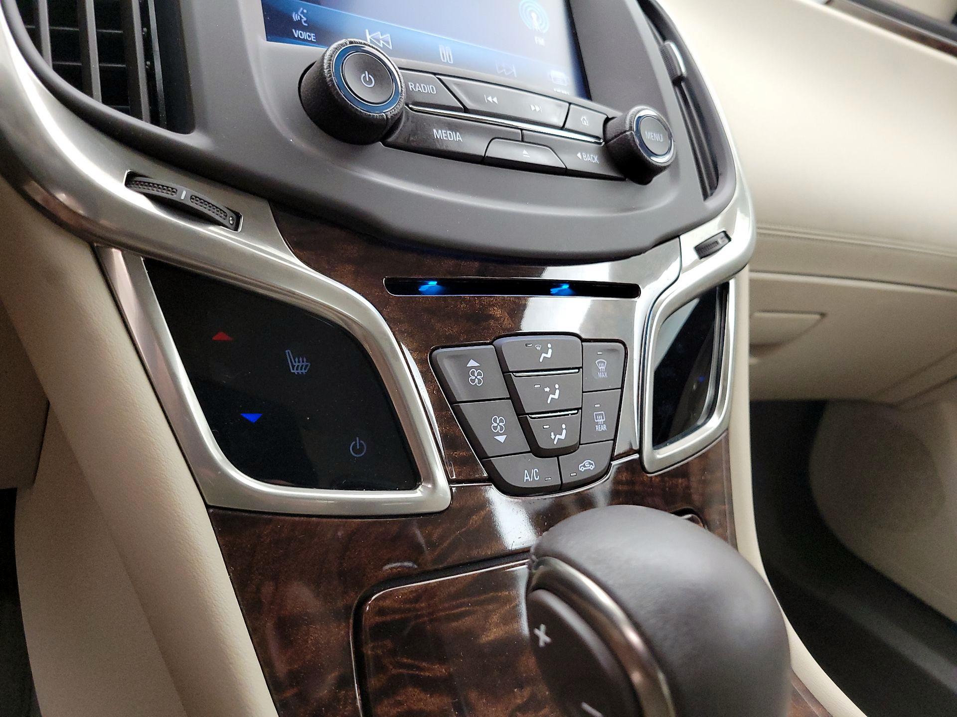 Thumbnail: 2014 Buick LaCrosse - 16