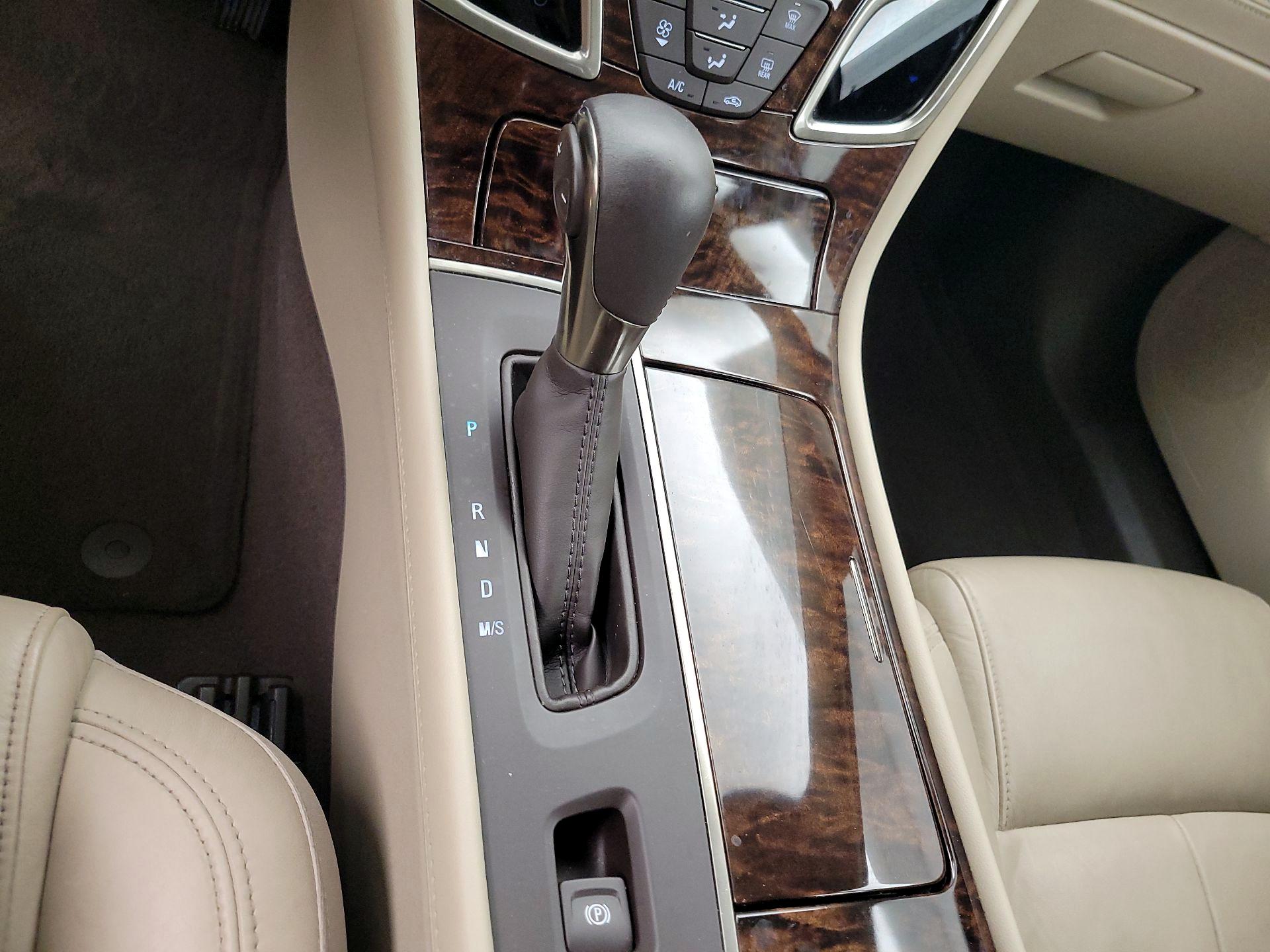 Thumbnail: 2014 Buick LaCrosse - 17