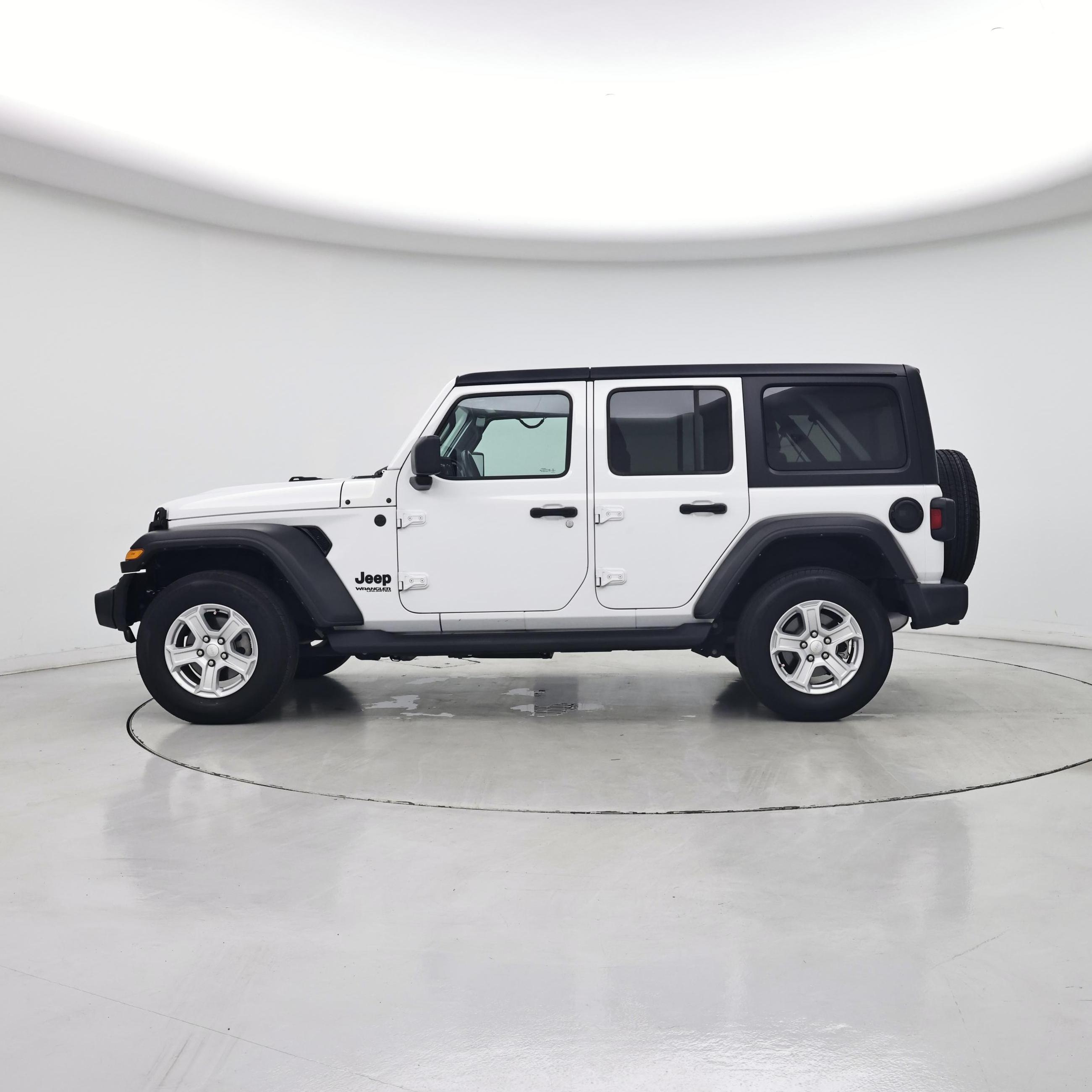 Thumbnail: 2022 Jeep Wrangler - 3