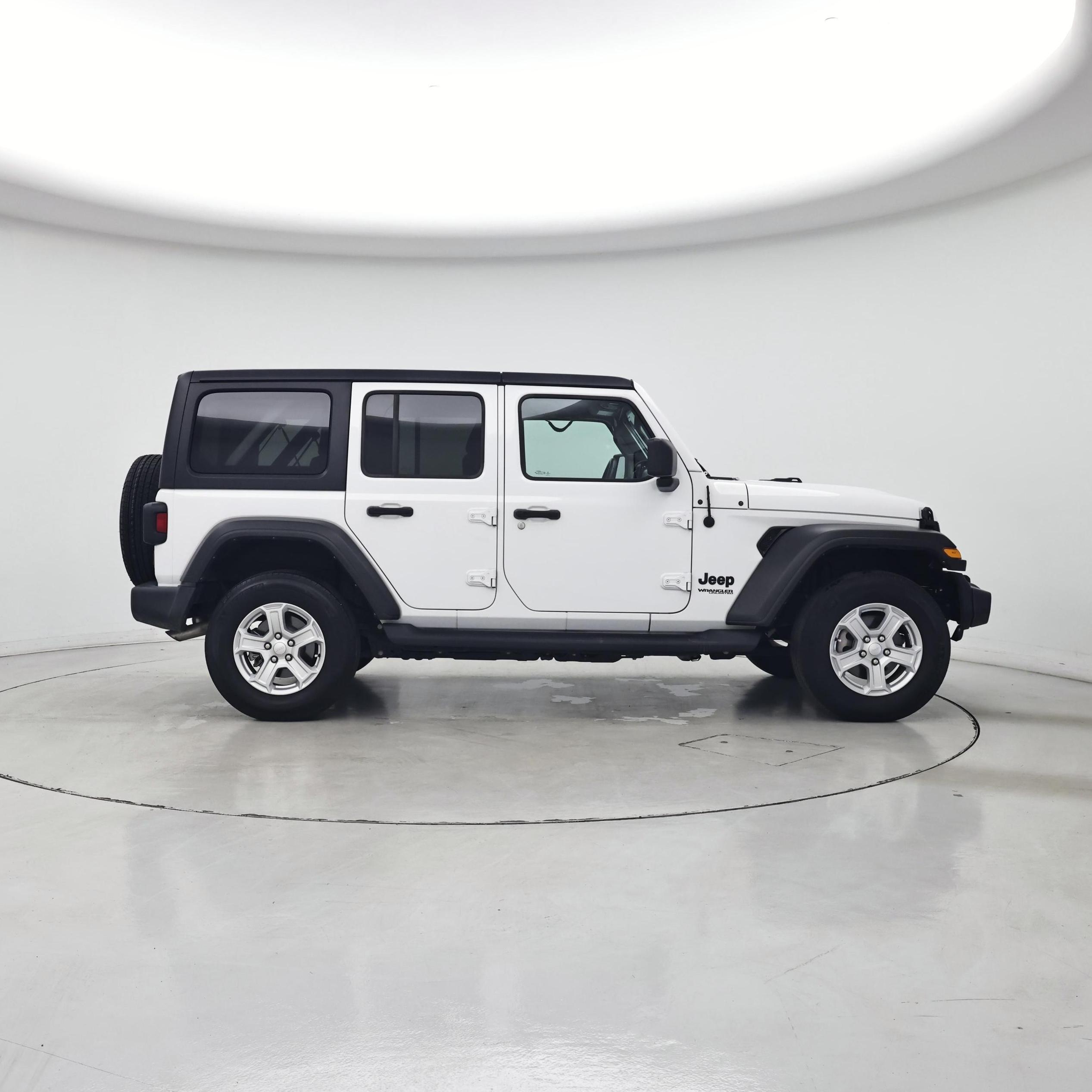 Thumbnail: 2022 Jeep Wrangler - 7
