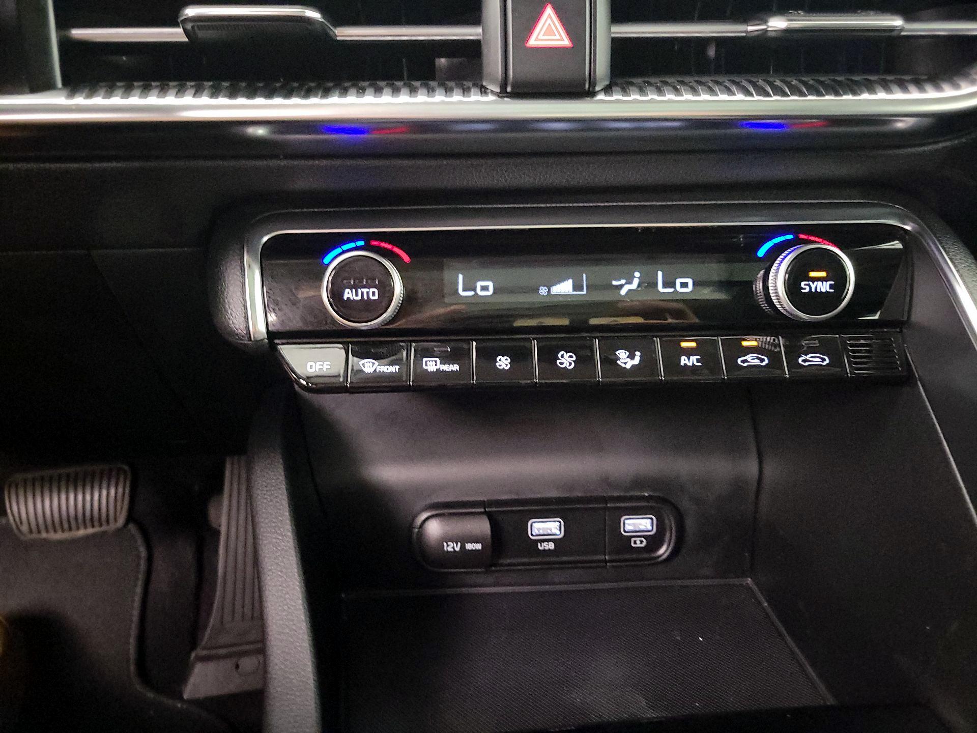 Thumbnail: 2021 Kia K5 - 16