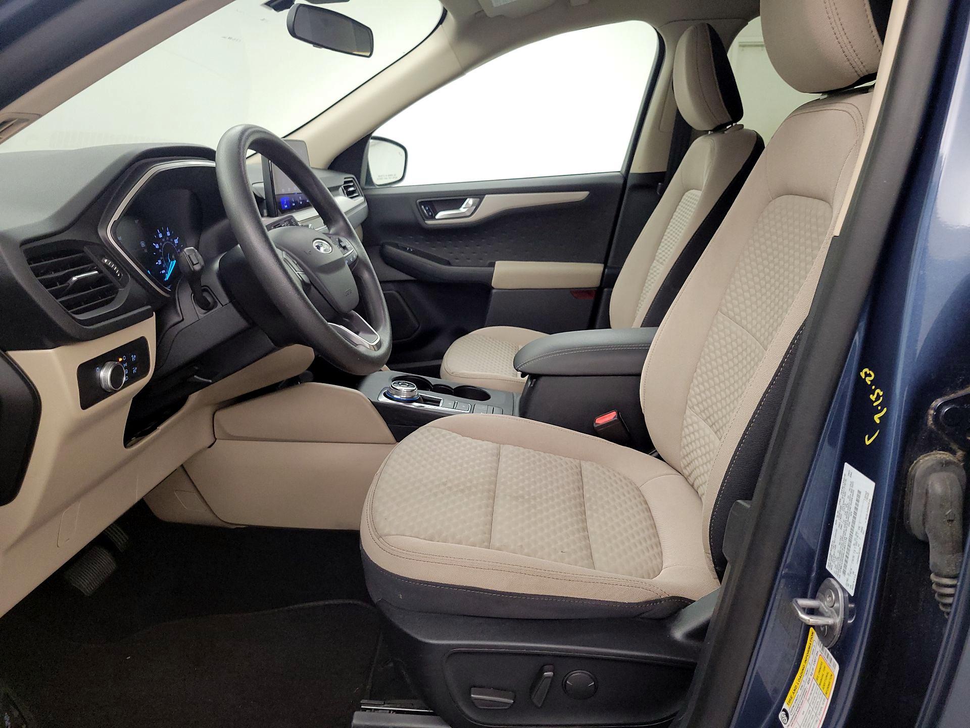 Thumbnail: 2020 Ford Escape - 11