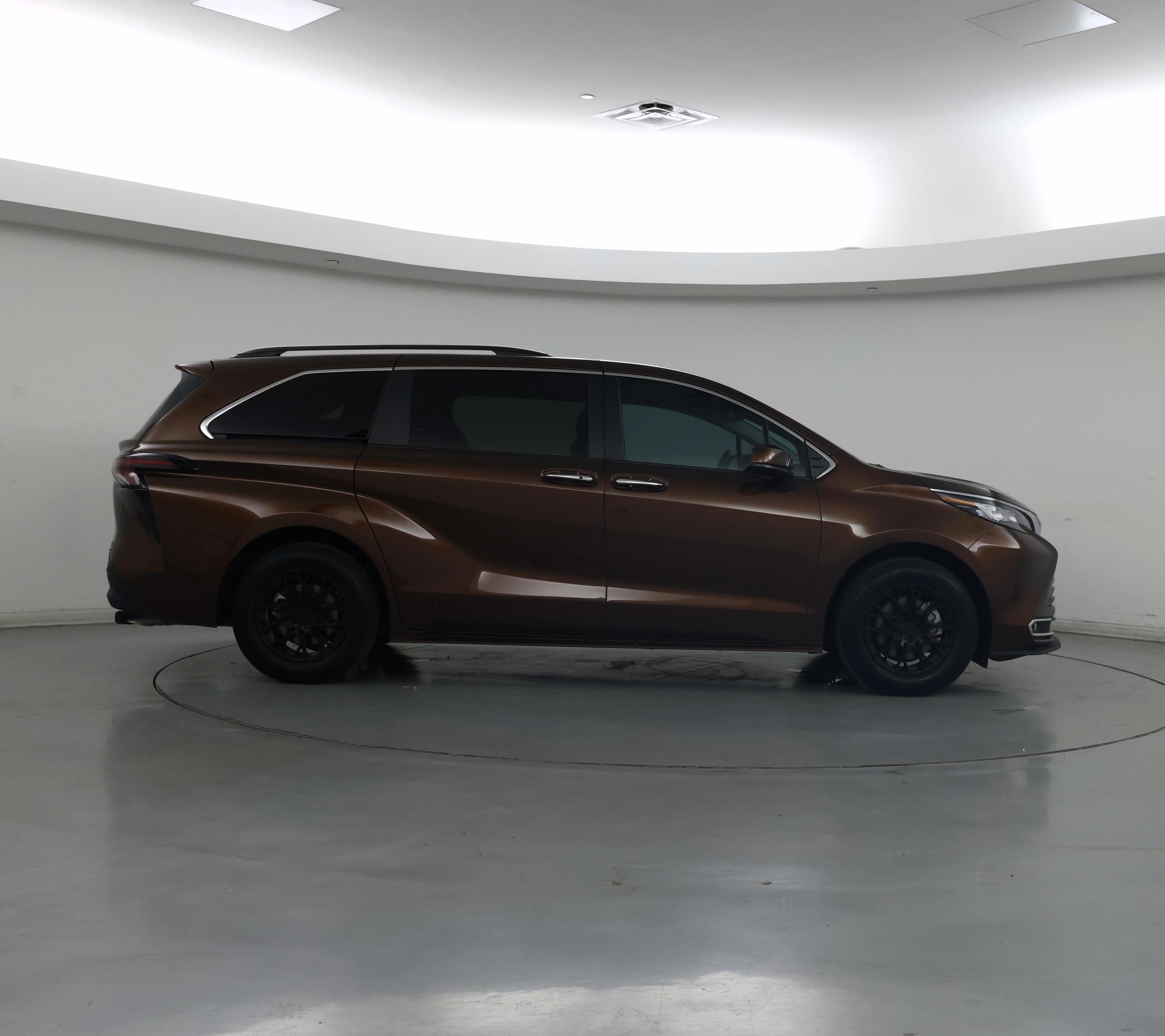Thumbnail: 2023 Toyota Sienna - 7