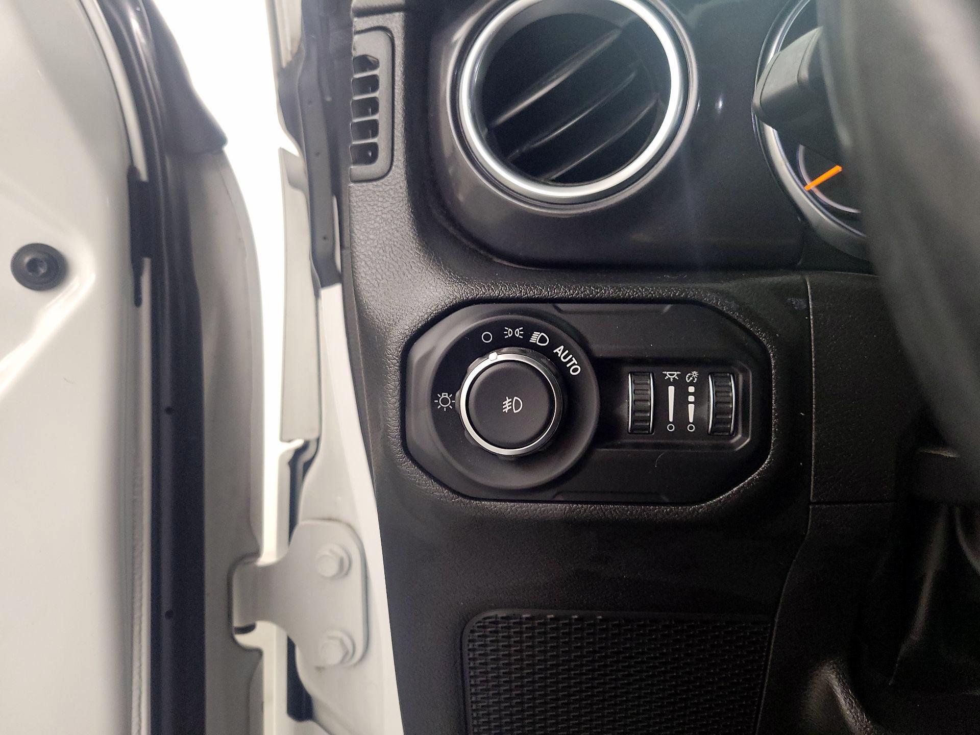 Thumbnail: 2022 Jeep Wrangler - 13