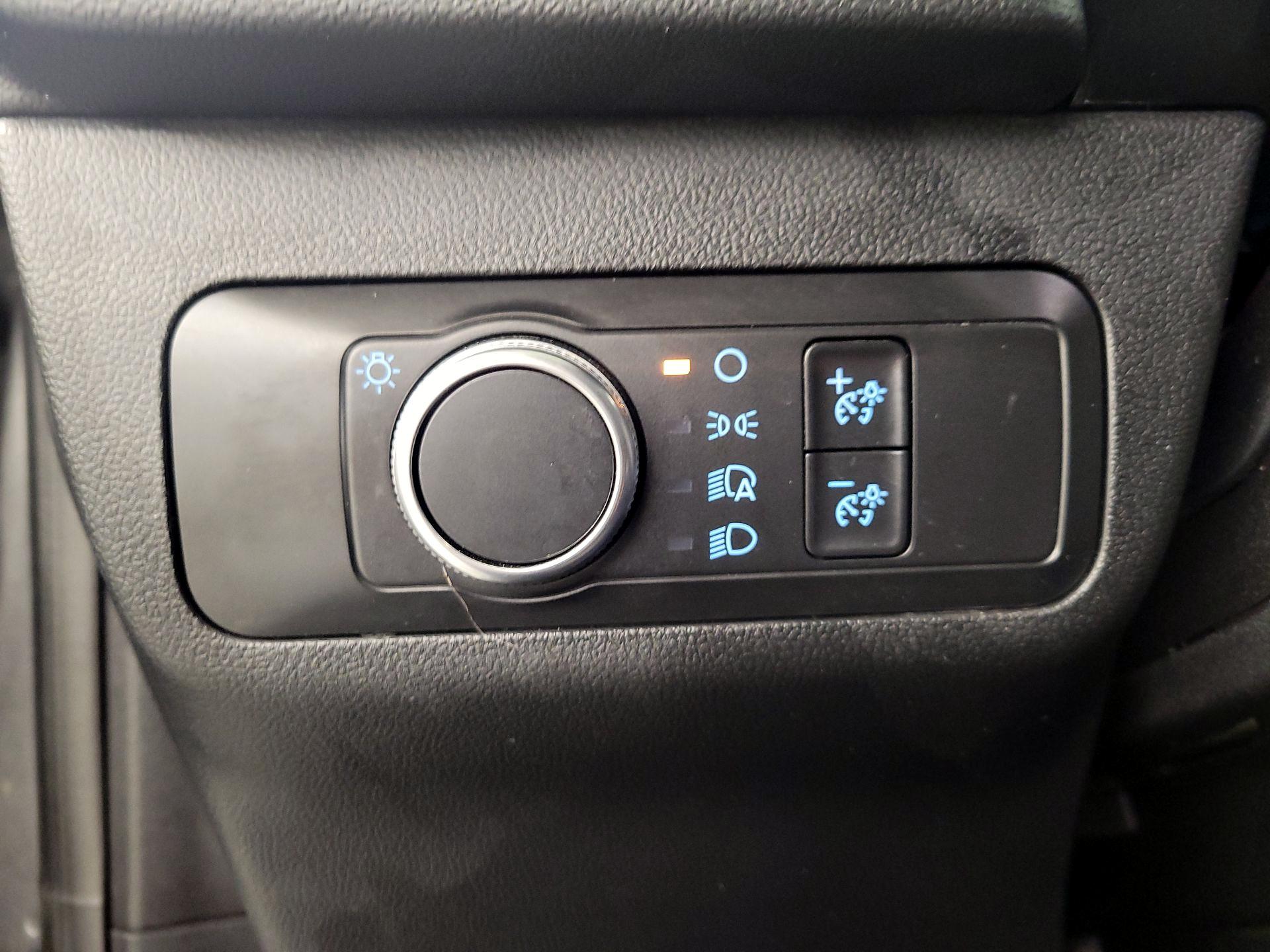 Thumbnail: 2020 Ford Escape - 13