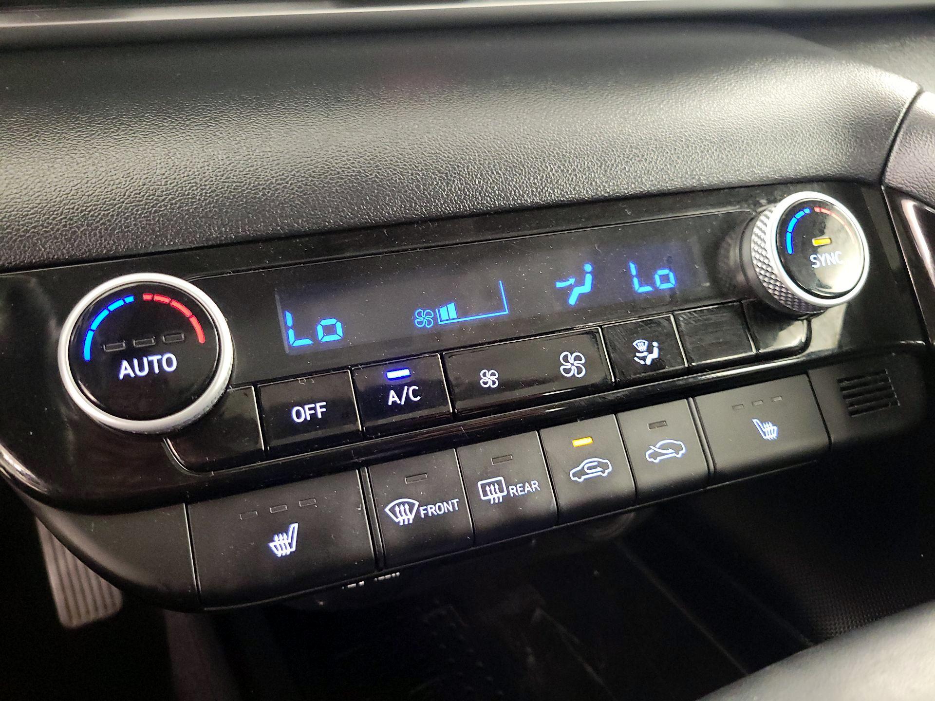 Thumbnail: 2021 Hyundai Elantra - 16