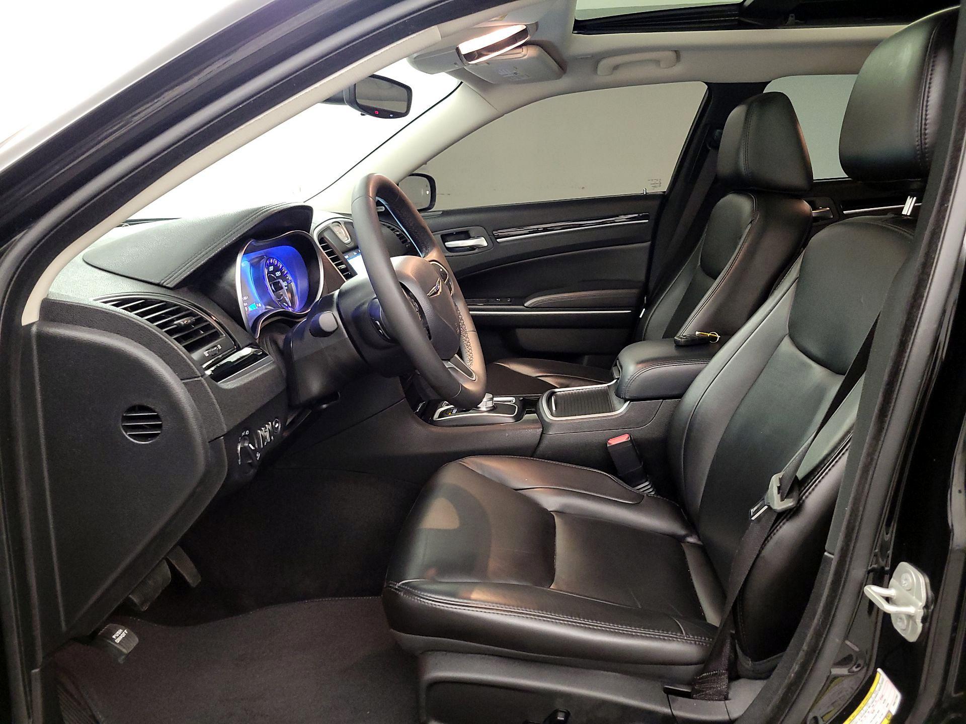 Thumbnail: 2023 Chrysler 300 - 11