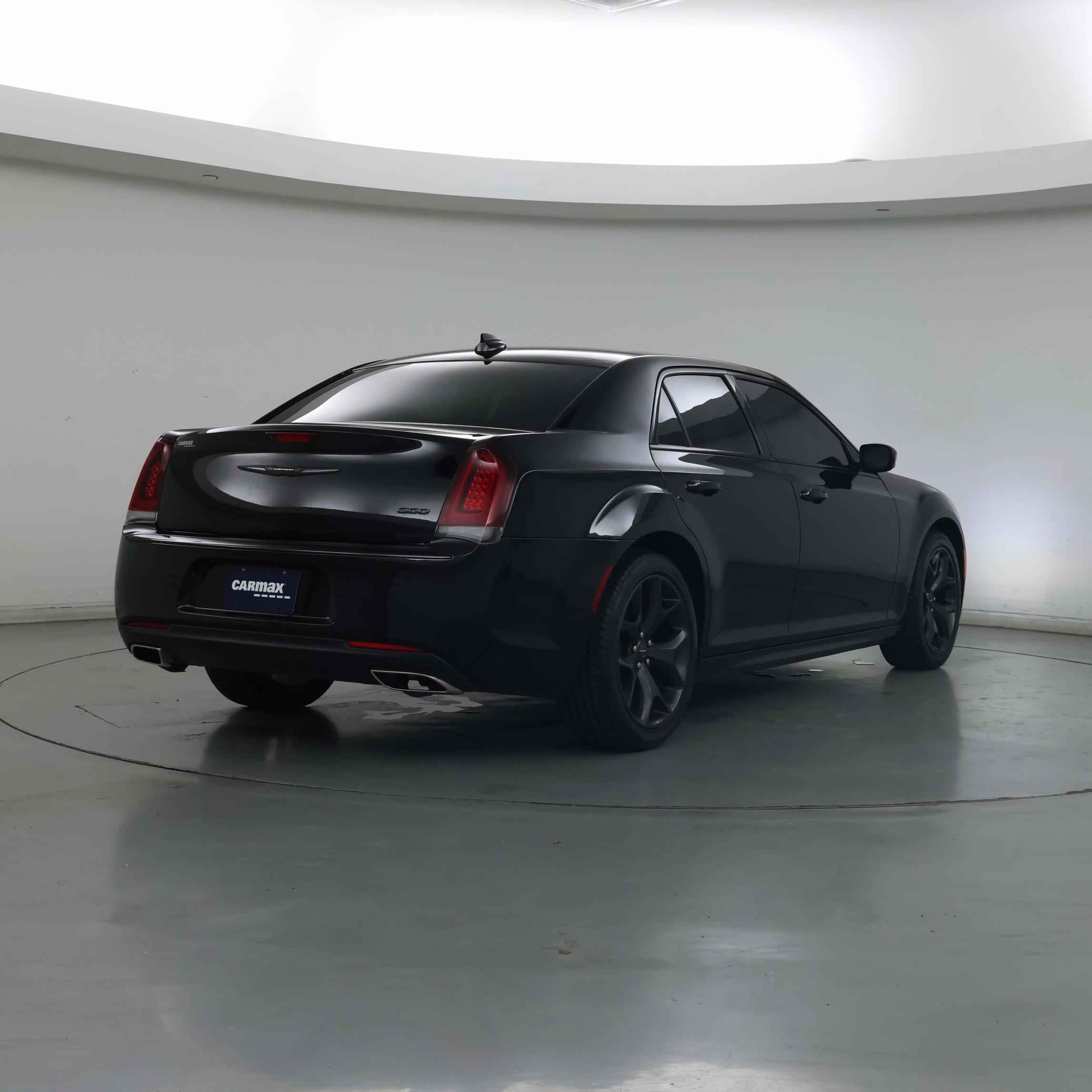 Thumbnail: 2023 Chrysler 300 - 8