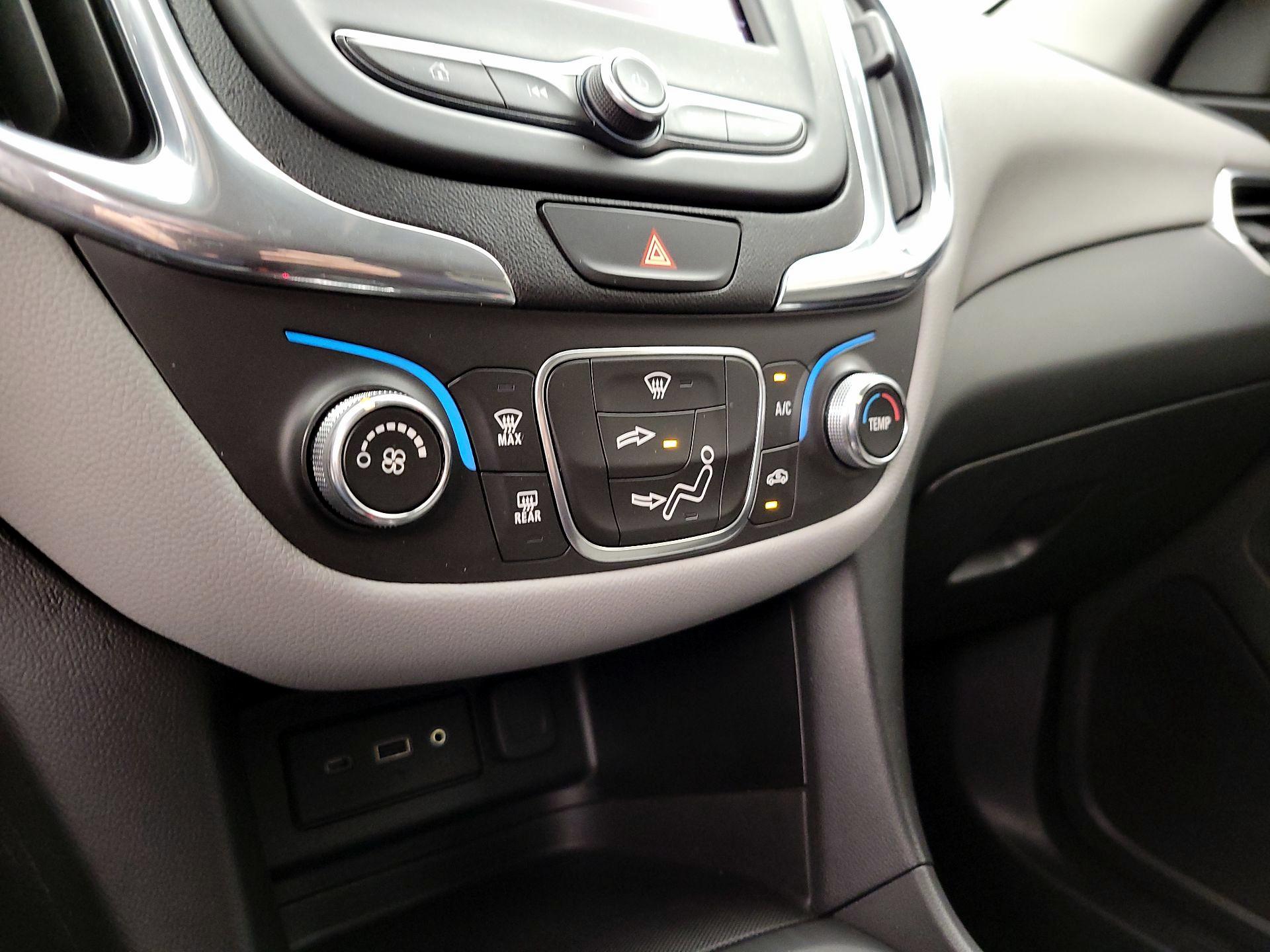 Thumbnail: 2020 Chevrolet Equinox - 16