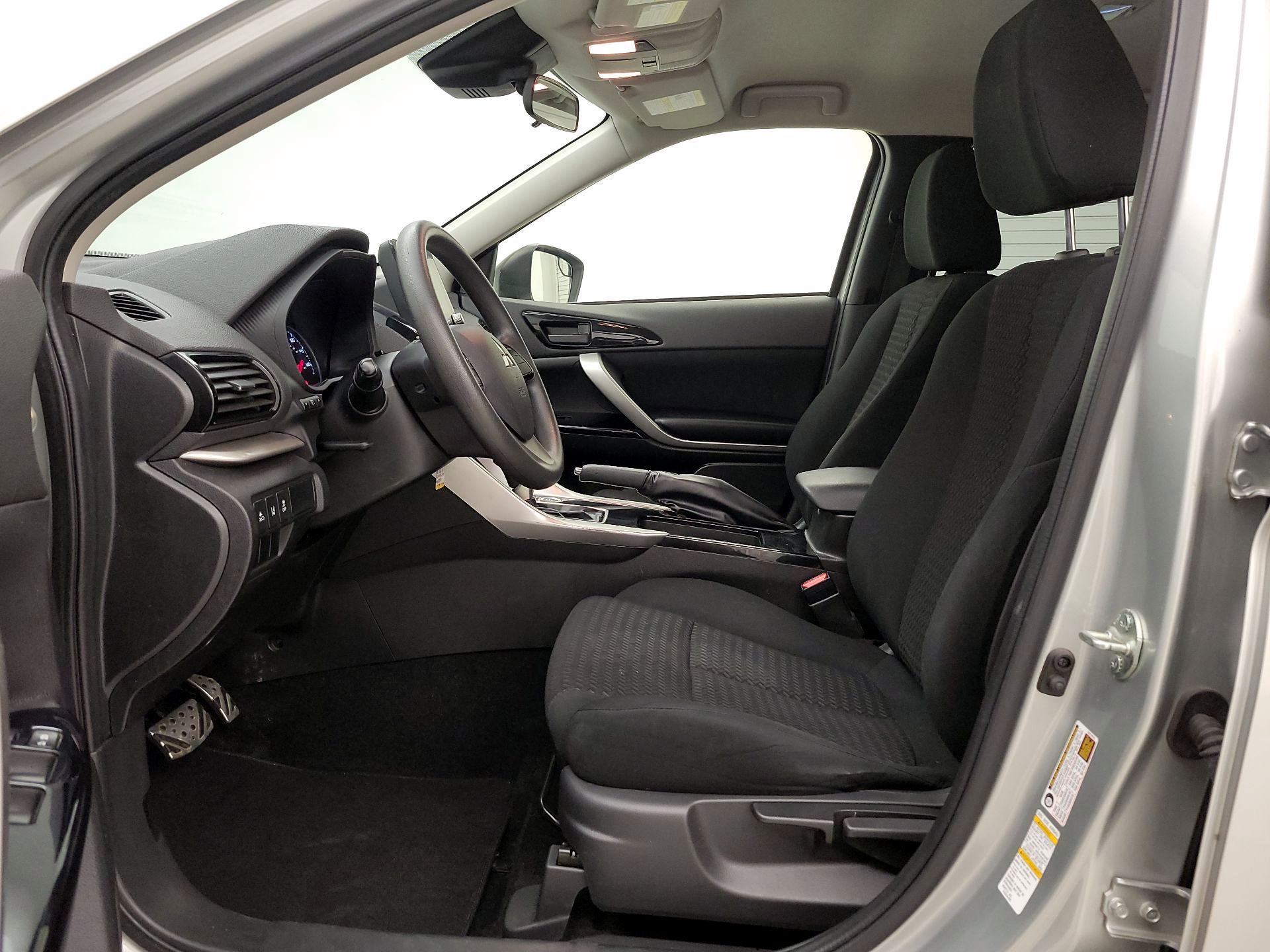 Thumbnail: 2022 Mitsubishi Eclipse Cross - 11