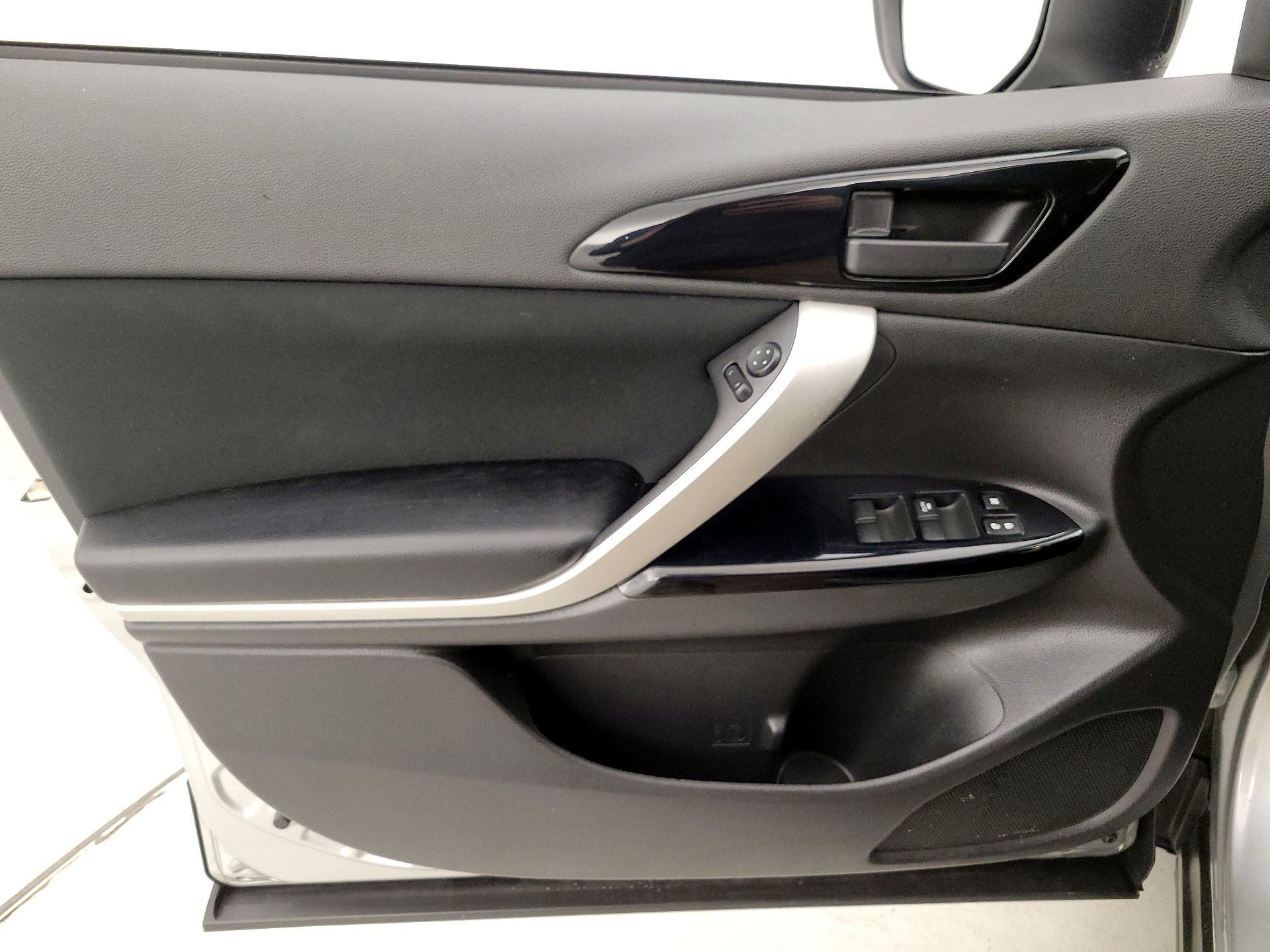 Thumbnail: 2022 Mitsubishi Eclipse Cross - 12