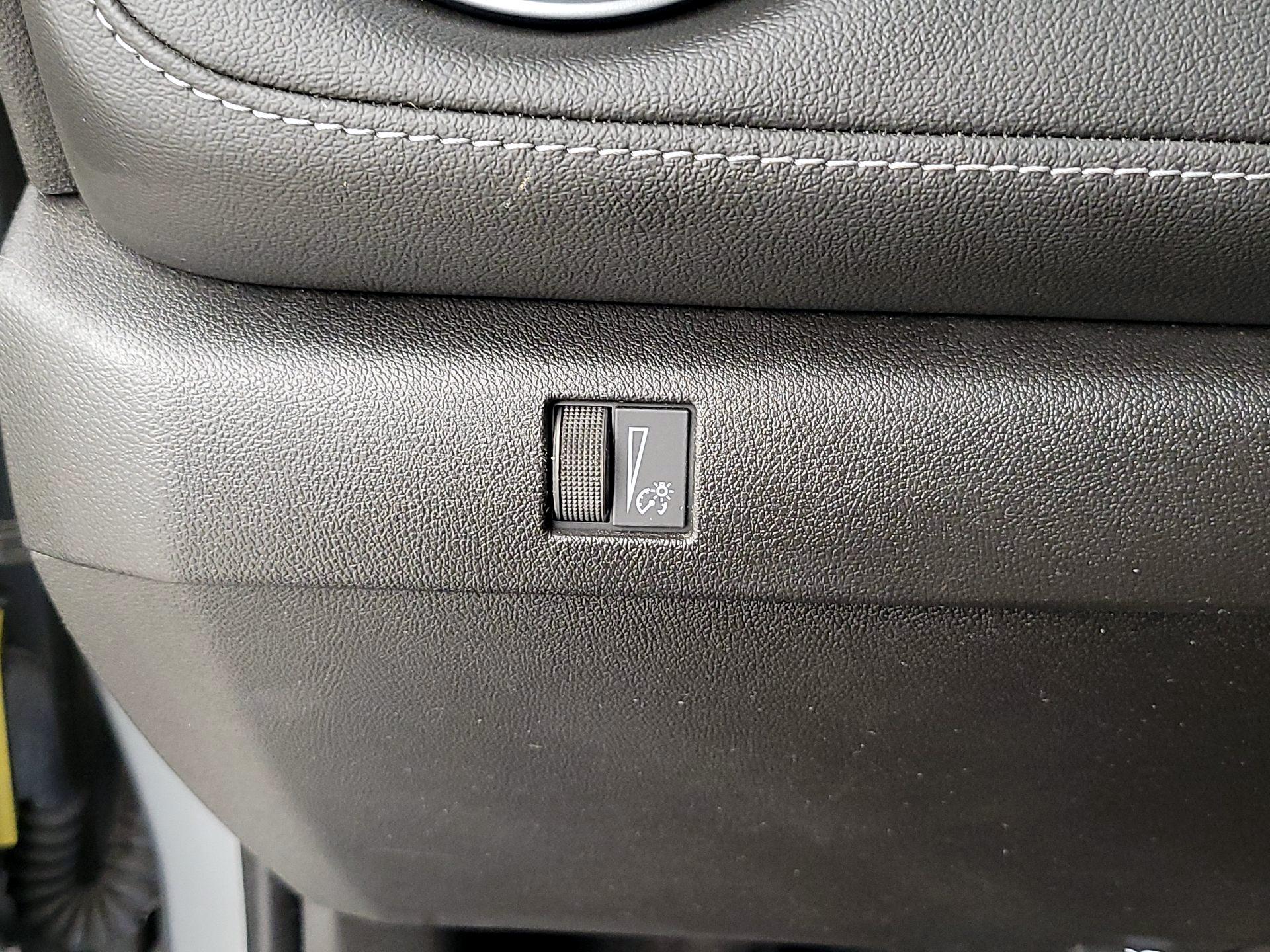 Thumbnail: 2024 Chevrolet Colorado - 13