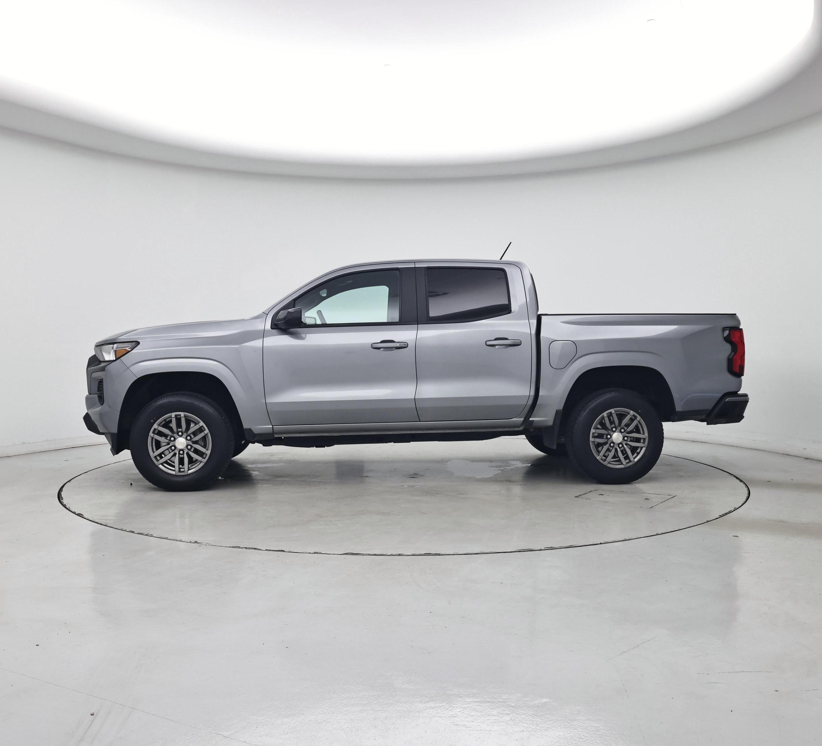 Thumbnail: 2024 Chevrolet Colorado - 3