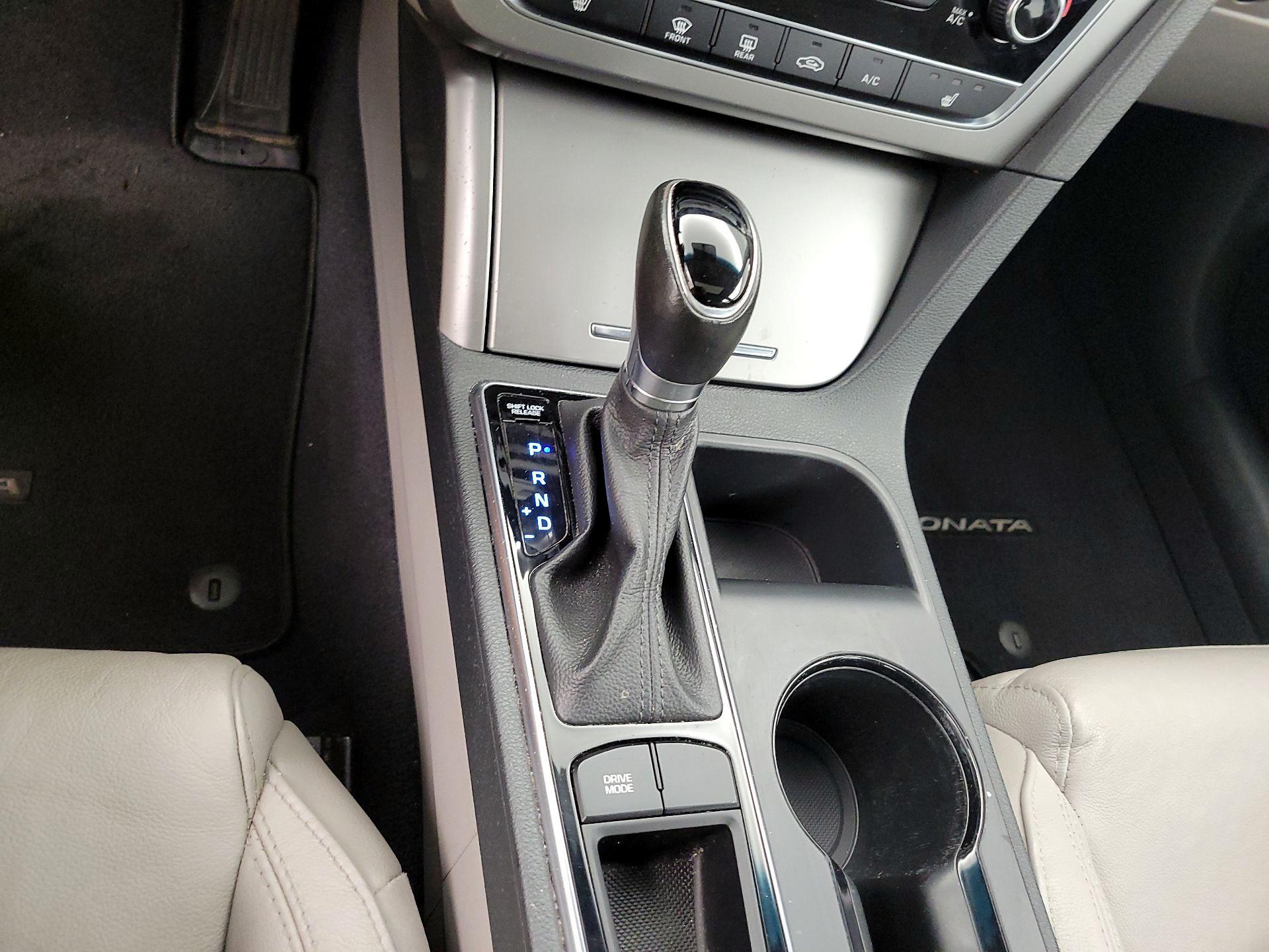 Thumbnail: 2017 Hyundai Sonata - 17