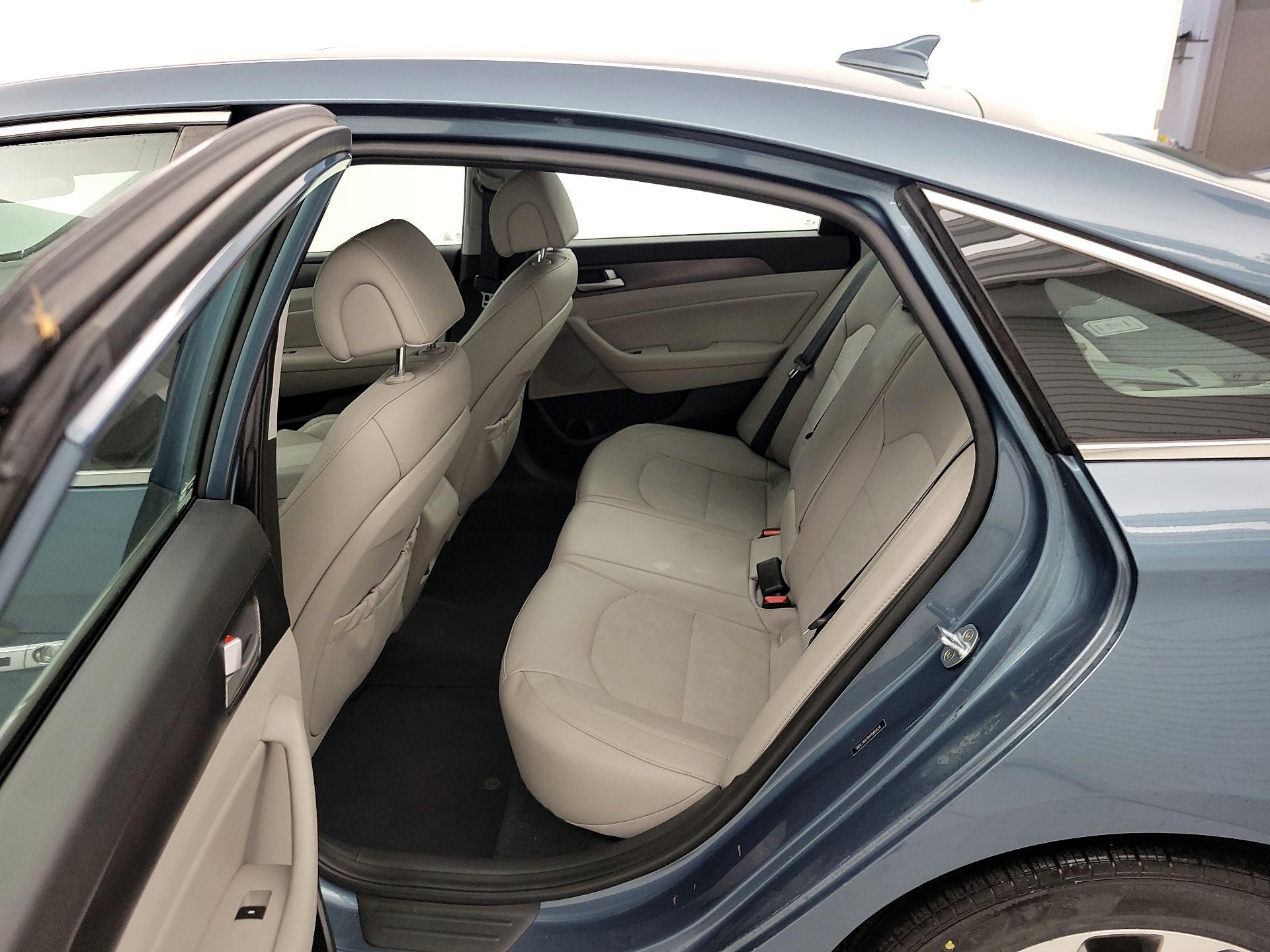 Thumbnail: 2017 Hyundai Sonata - 20