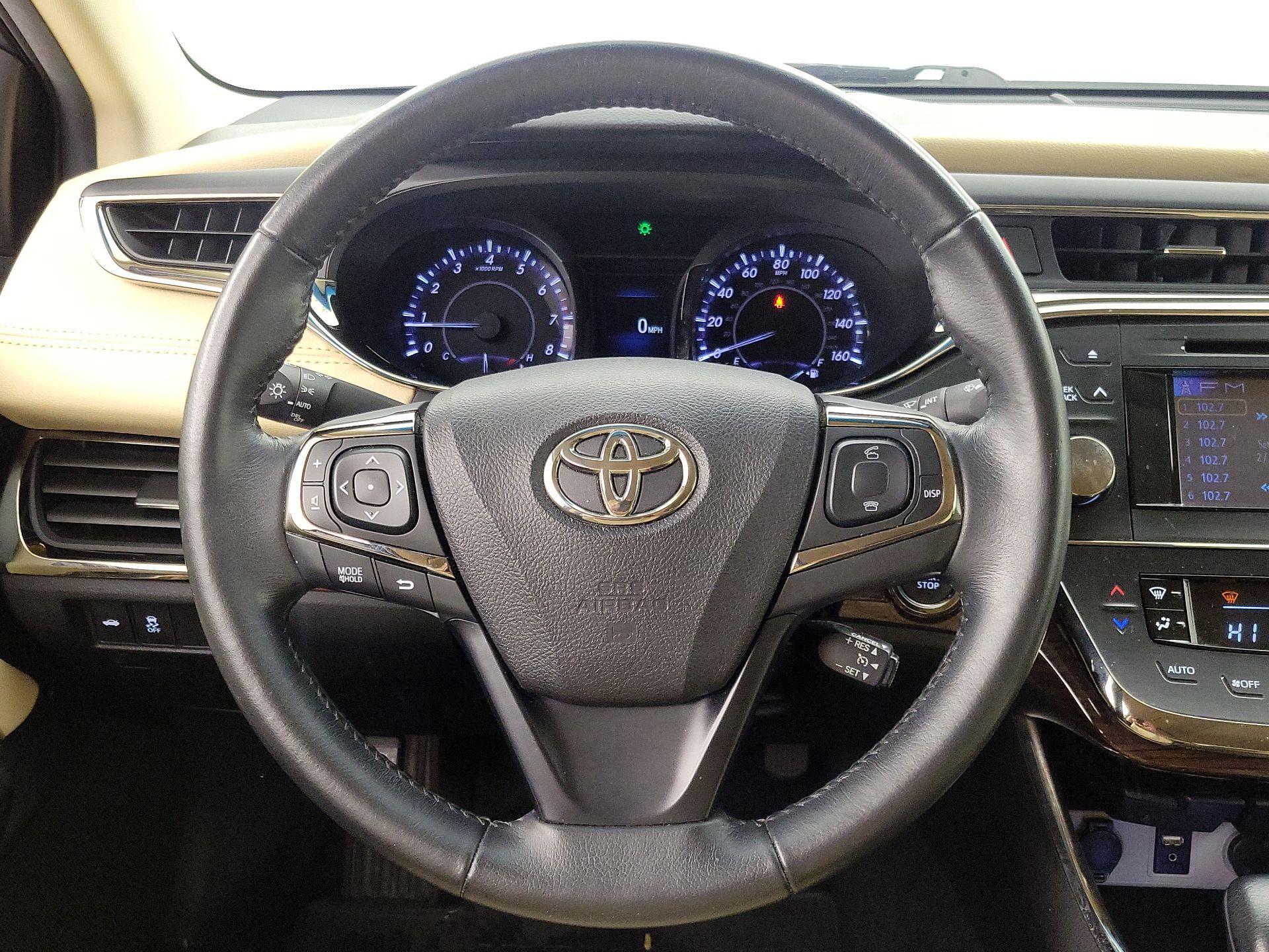 Thumbnail: 2014 Toyota Avalon - 10