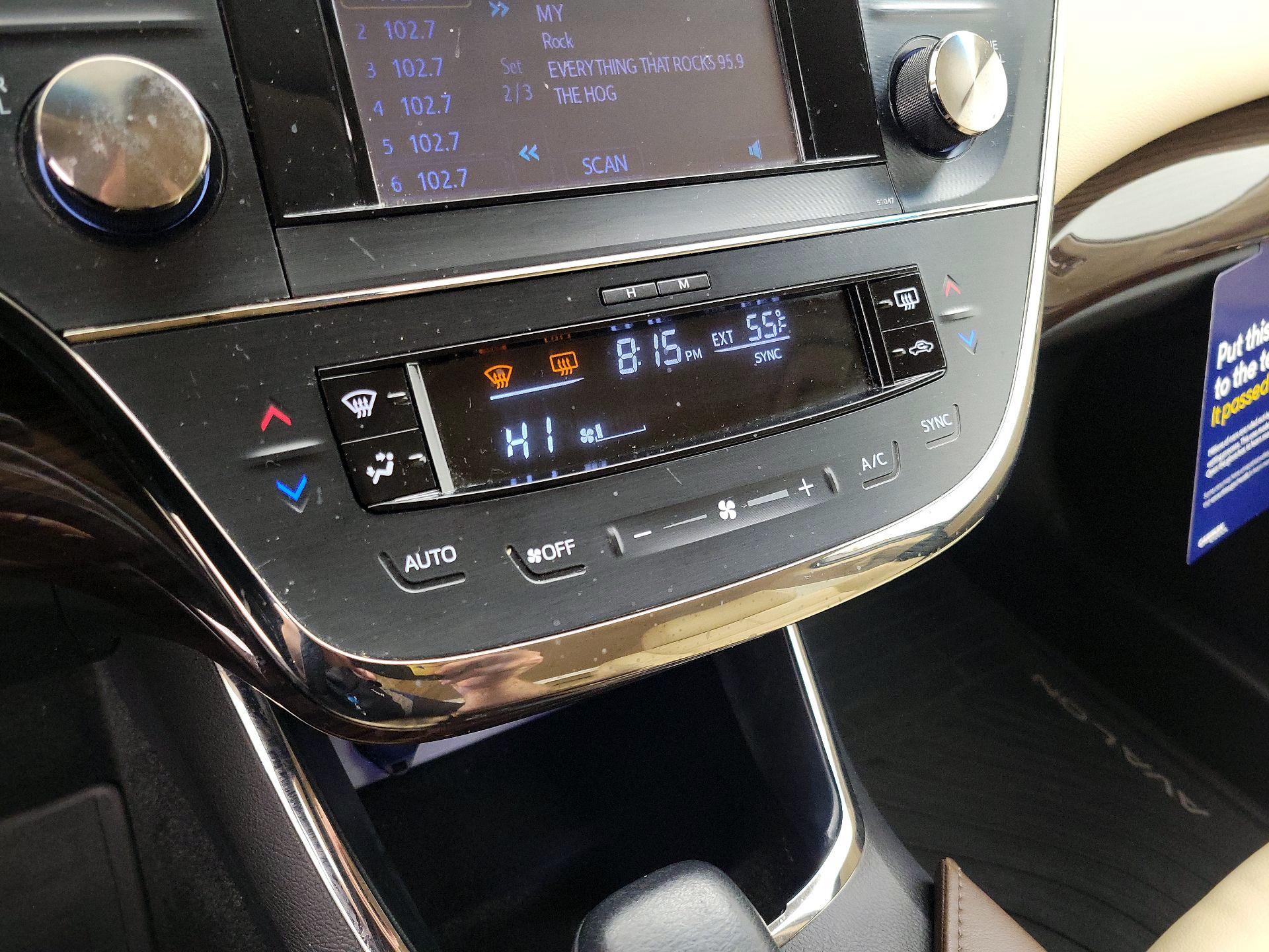 Thumbnail: 2014 Toyota Avalon - 16