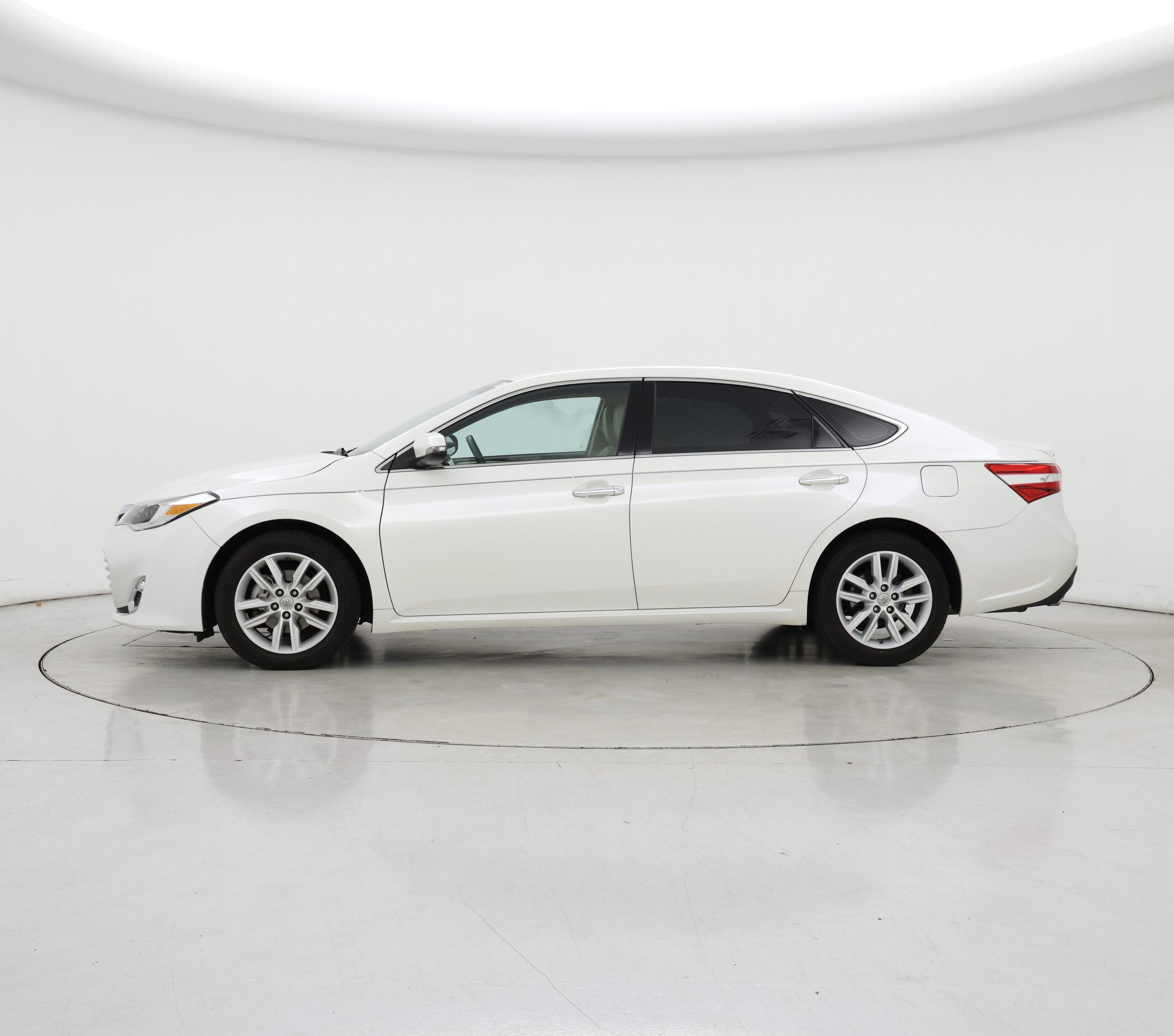 Thumbnail: 2014 Toyota Avalon - 3