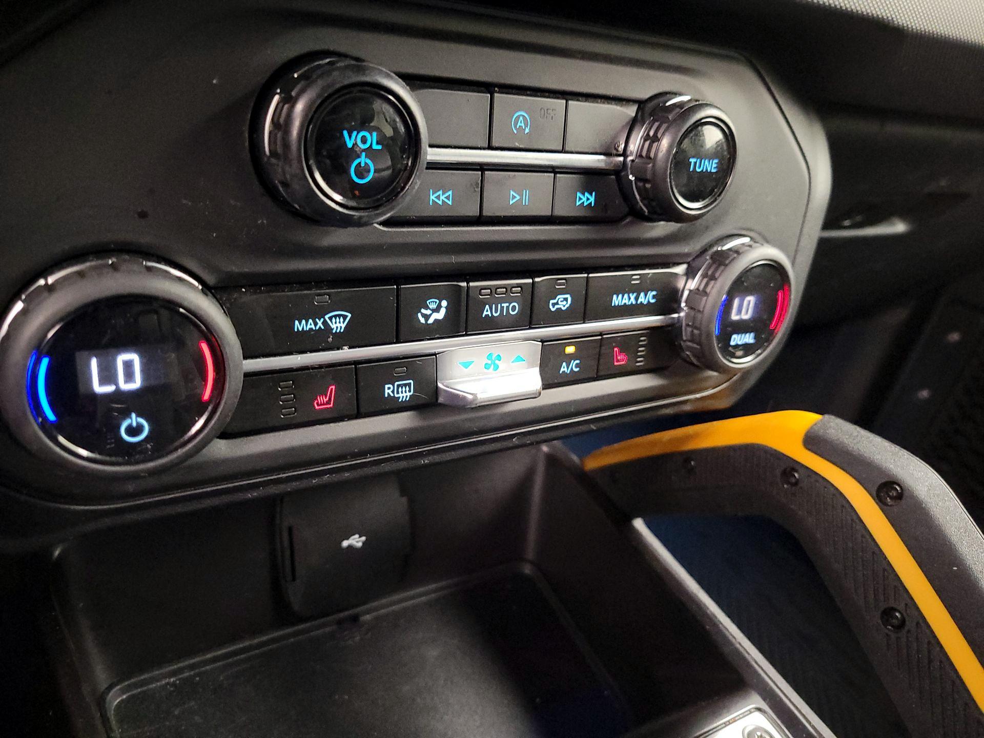 Thumbnail: 2024 Ford Bronco - 17