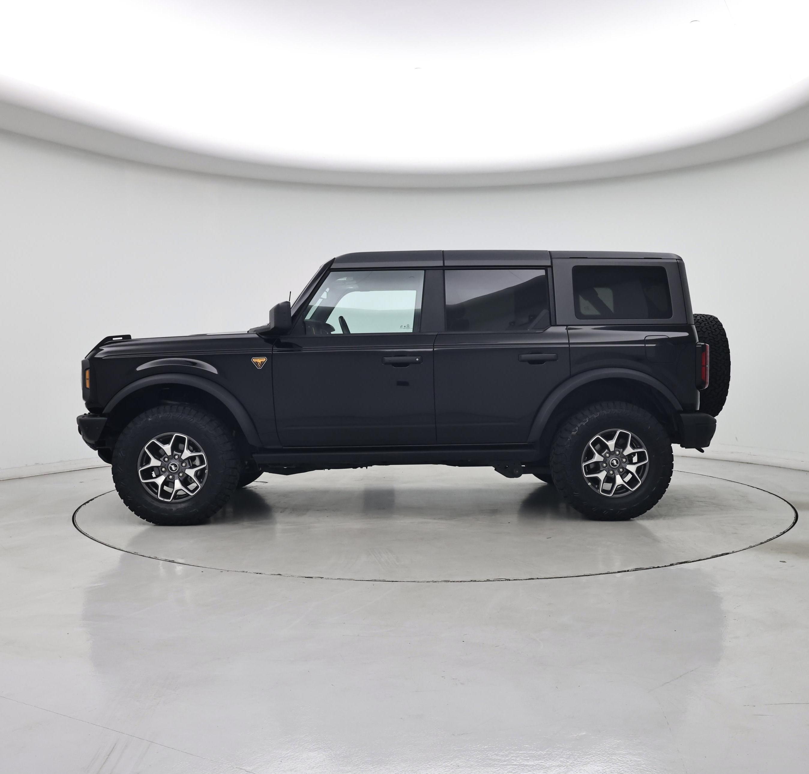 Thumbnail: 2024 Ford Bronco - 3