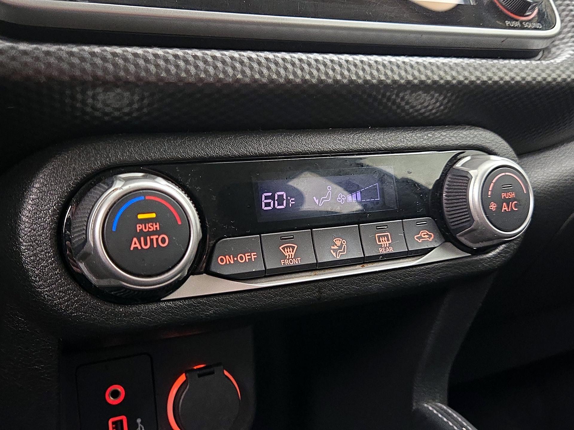 Thumbnail: 2018 Nissan Kicks - 16