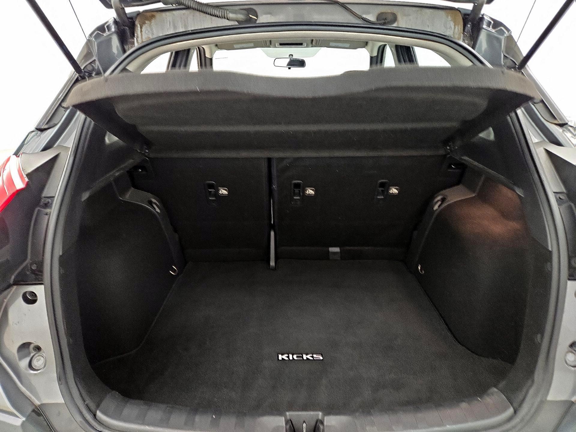 Thumbnail: 2018 Nissan Kicks - 20