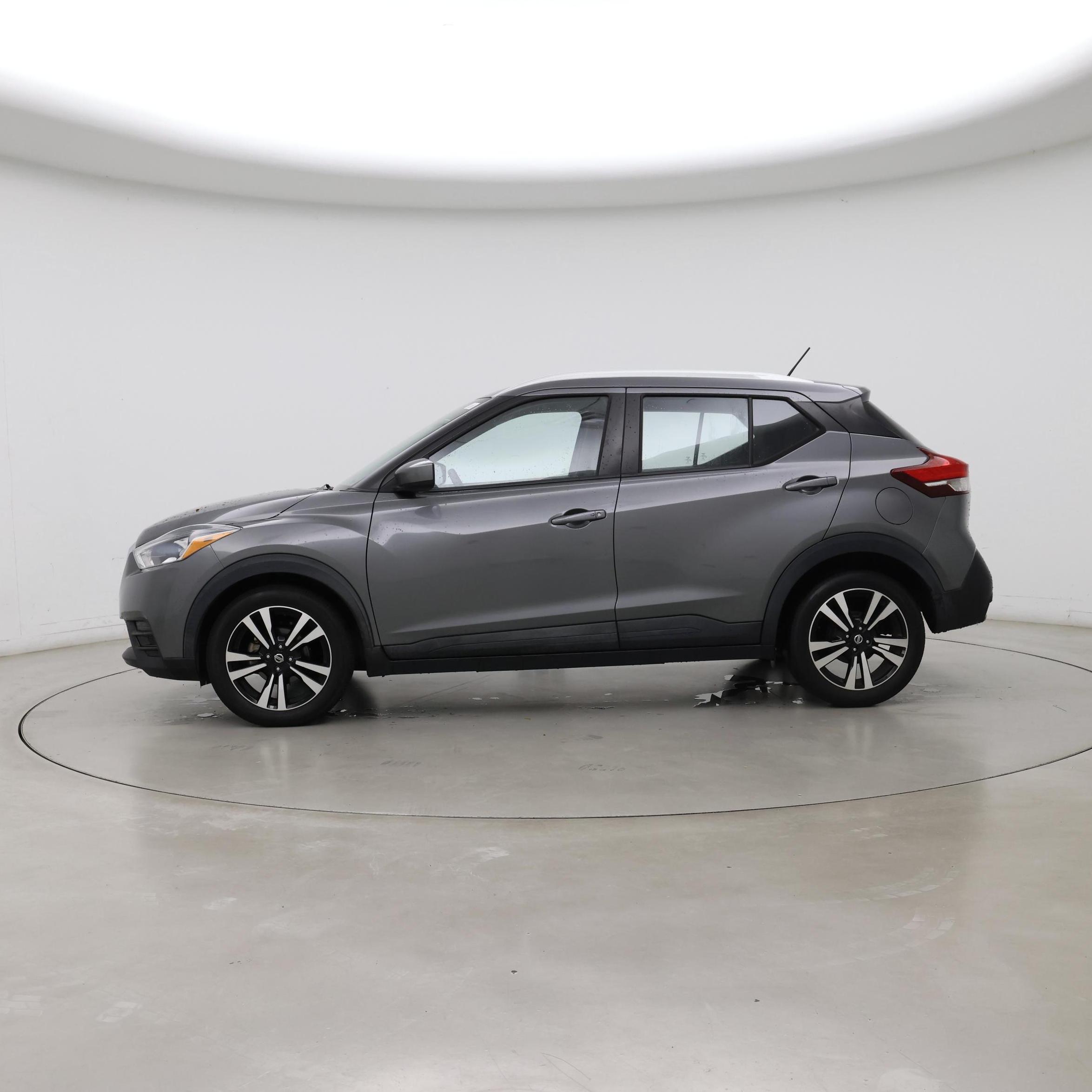 Thumbnail: 2018 Nissan Kicks - 3