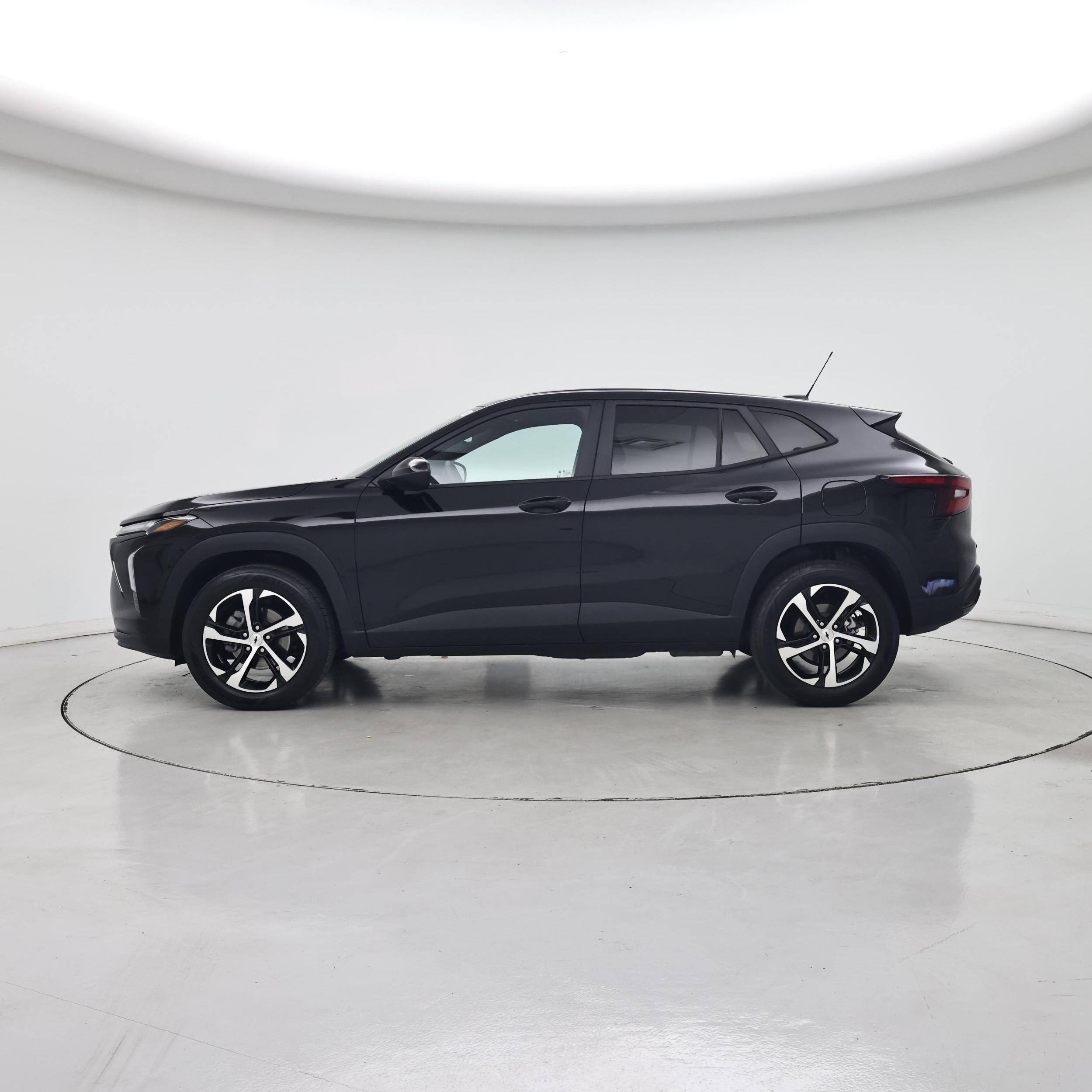 Thumbnail: 2024 Chevrolet Trax - 3