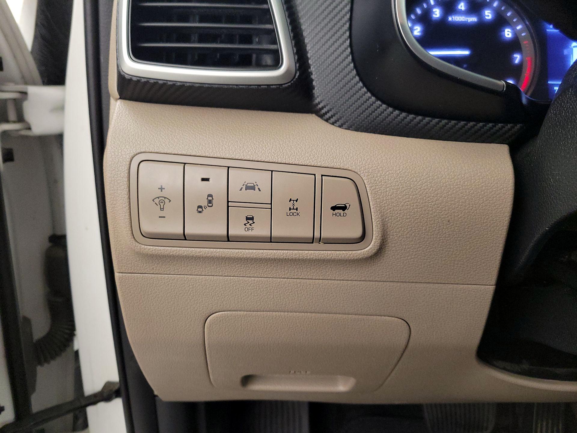 Thumbnail: 2020 Hyundai Tucson - 13