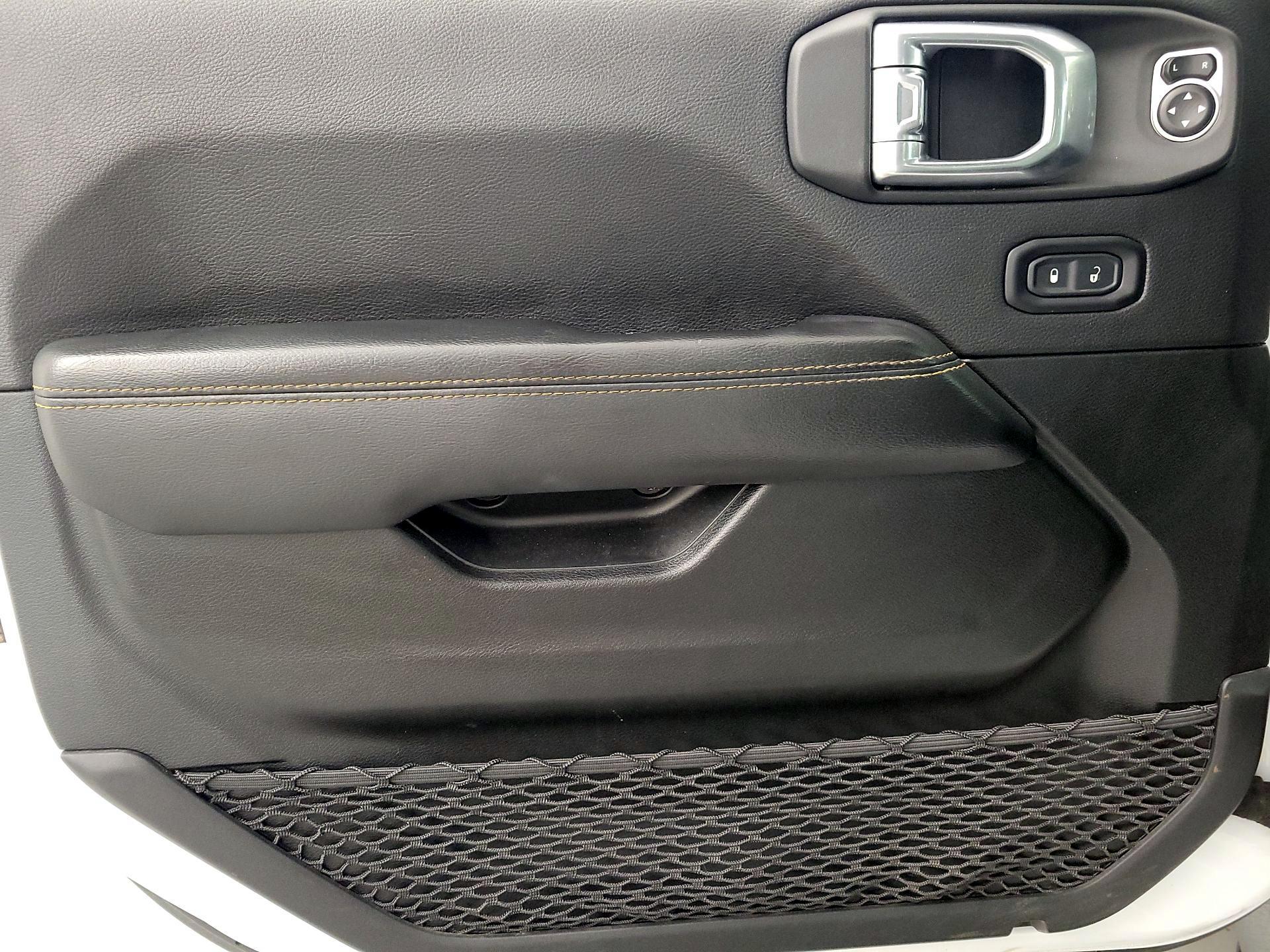 Thumbnail: 2020 Jeep Wrangler - 12