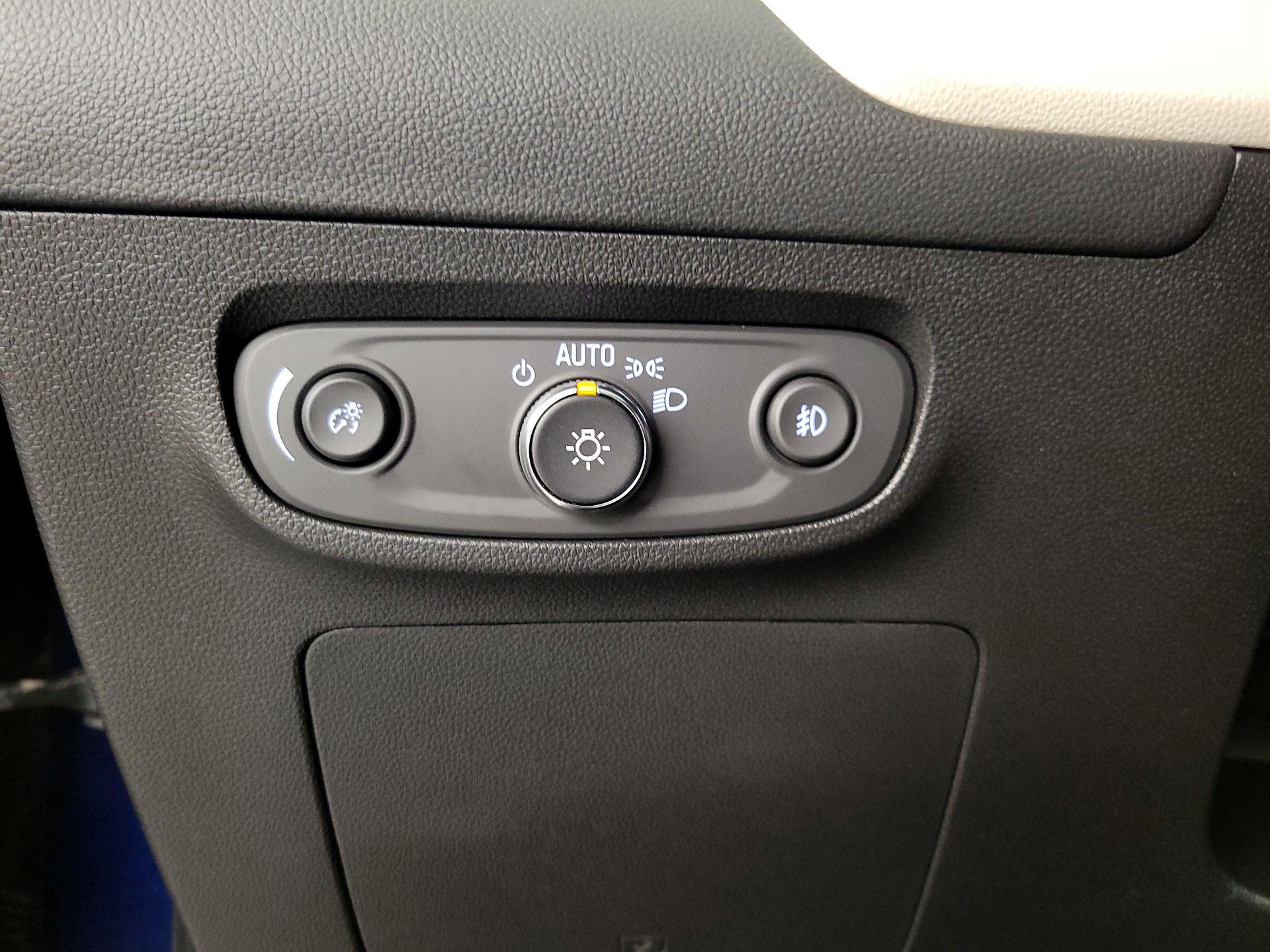 Thumbnail: 2022 Buick Encore GX - 13