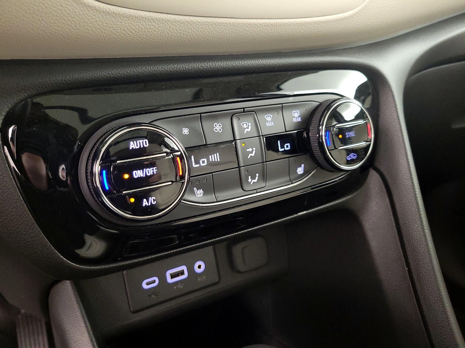 Thumbnail: 2022 Buick Encore GX - 16